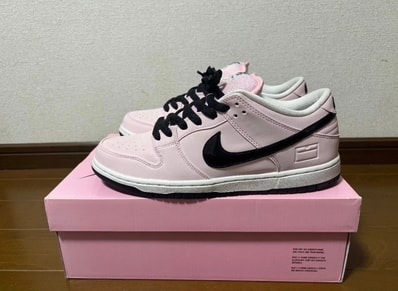 Nike SB Dunk Low "Pink Box"