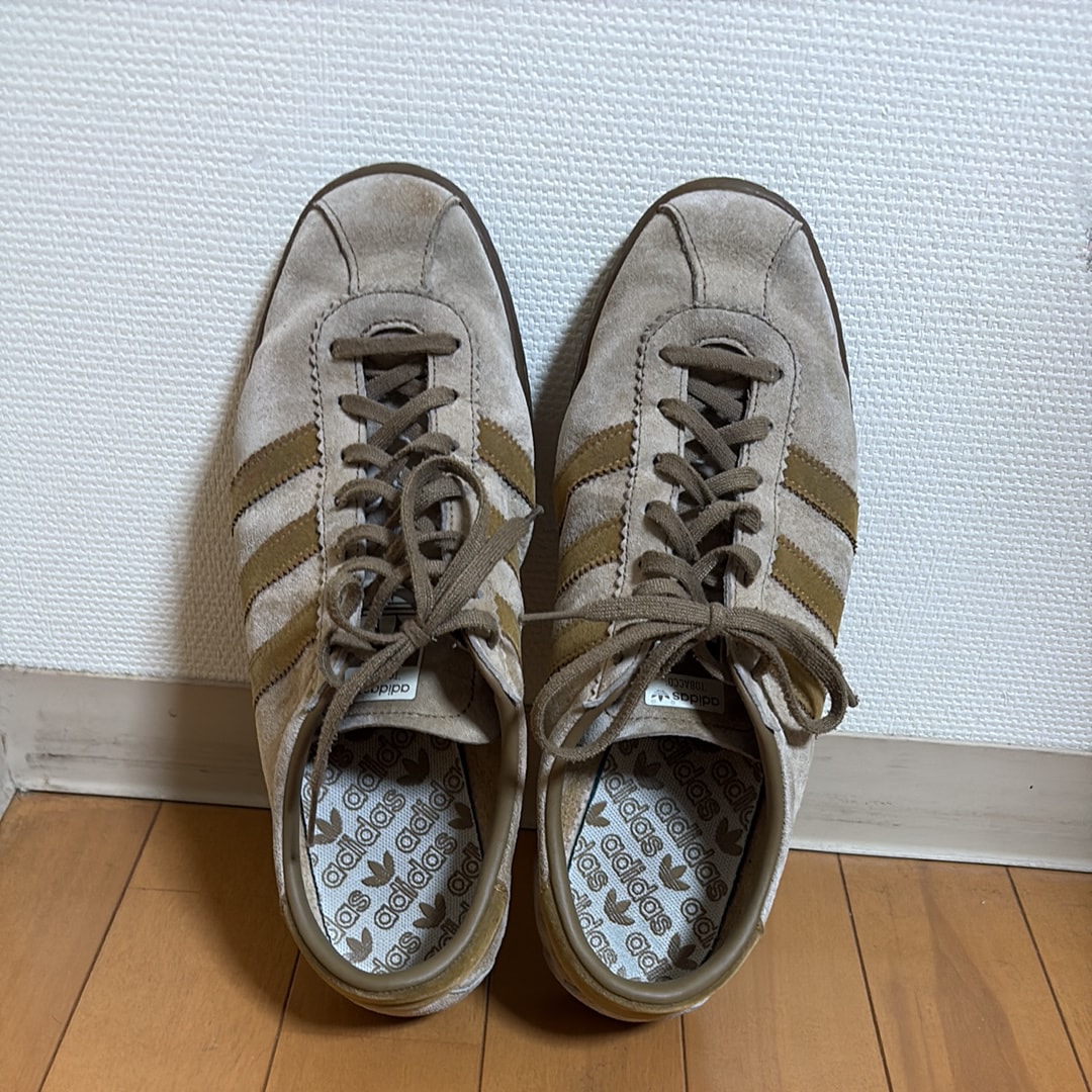 アディダス タバコ "パントーン/メサ/ガム"