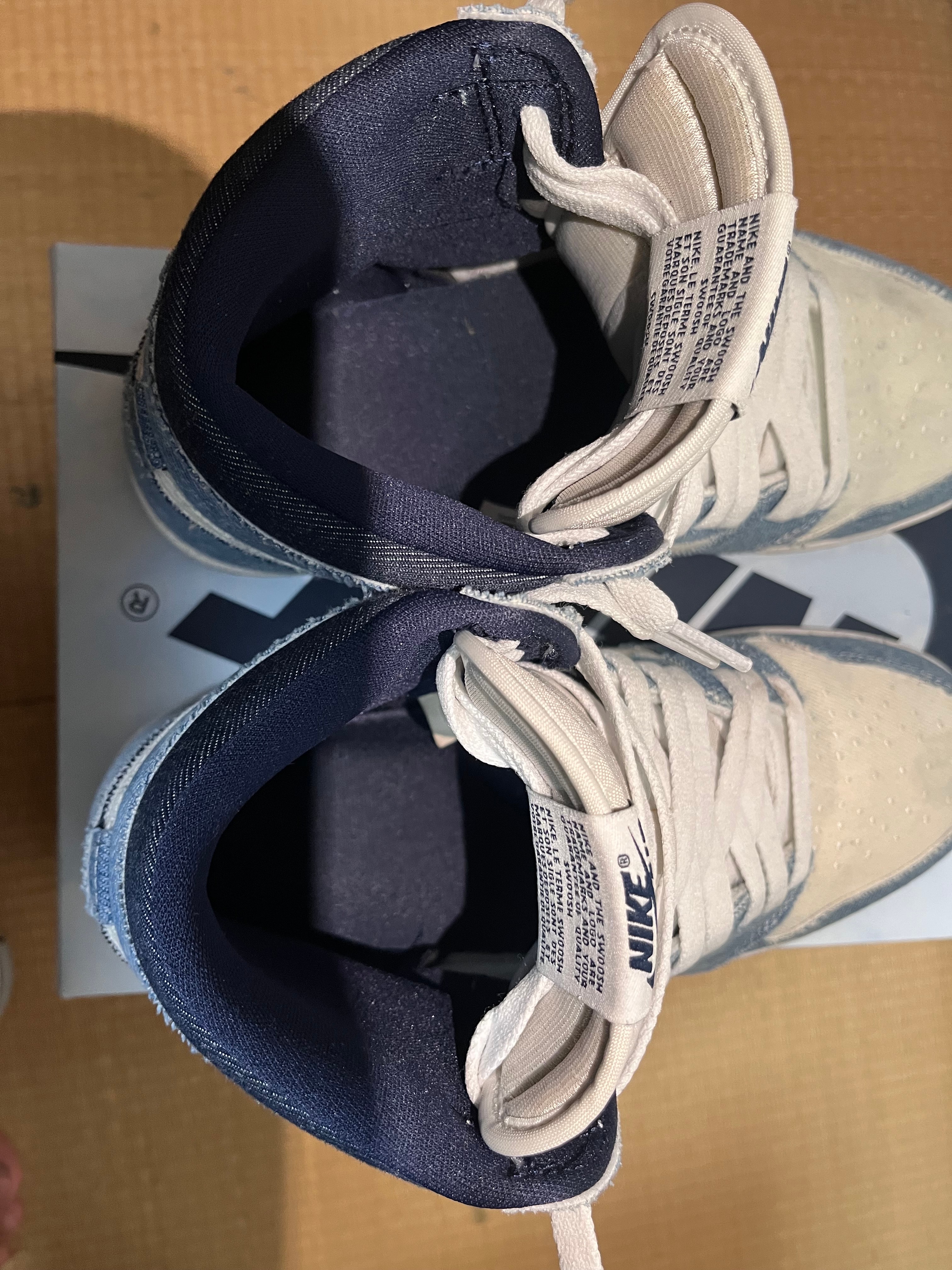 Nike Air Jordan 1 Retro High OG "Denim"