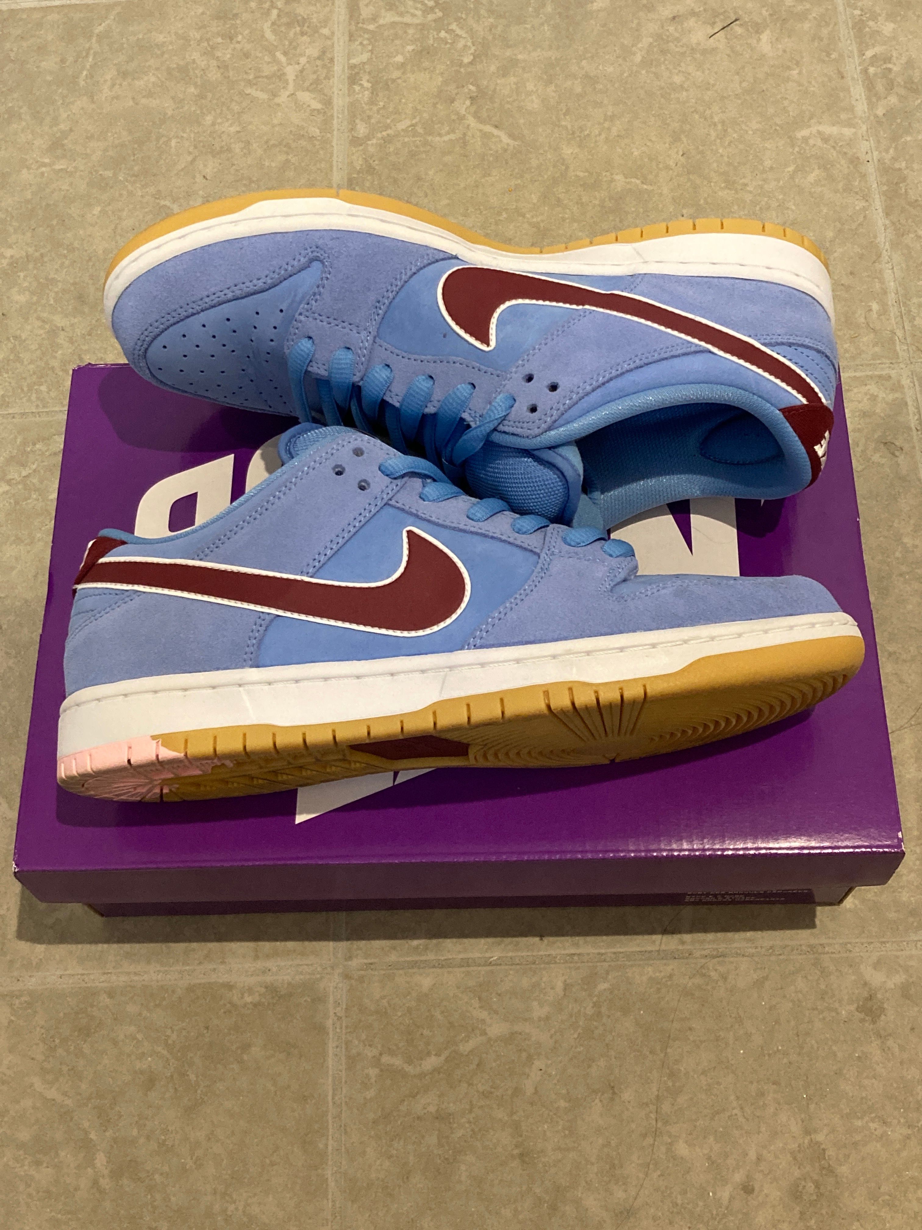 Nike SB Dunk Low Pro "Philadelphia Phillies/Valor Blue and Team Maroon"