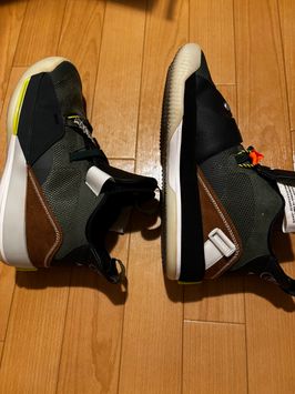 トラヴィススコット × ナイキ エアジョーダン33 NRG "カクタス ジャック"