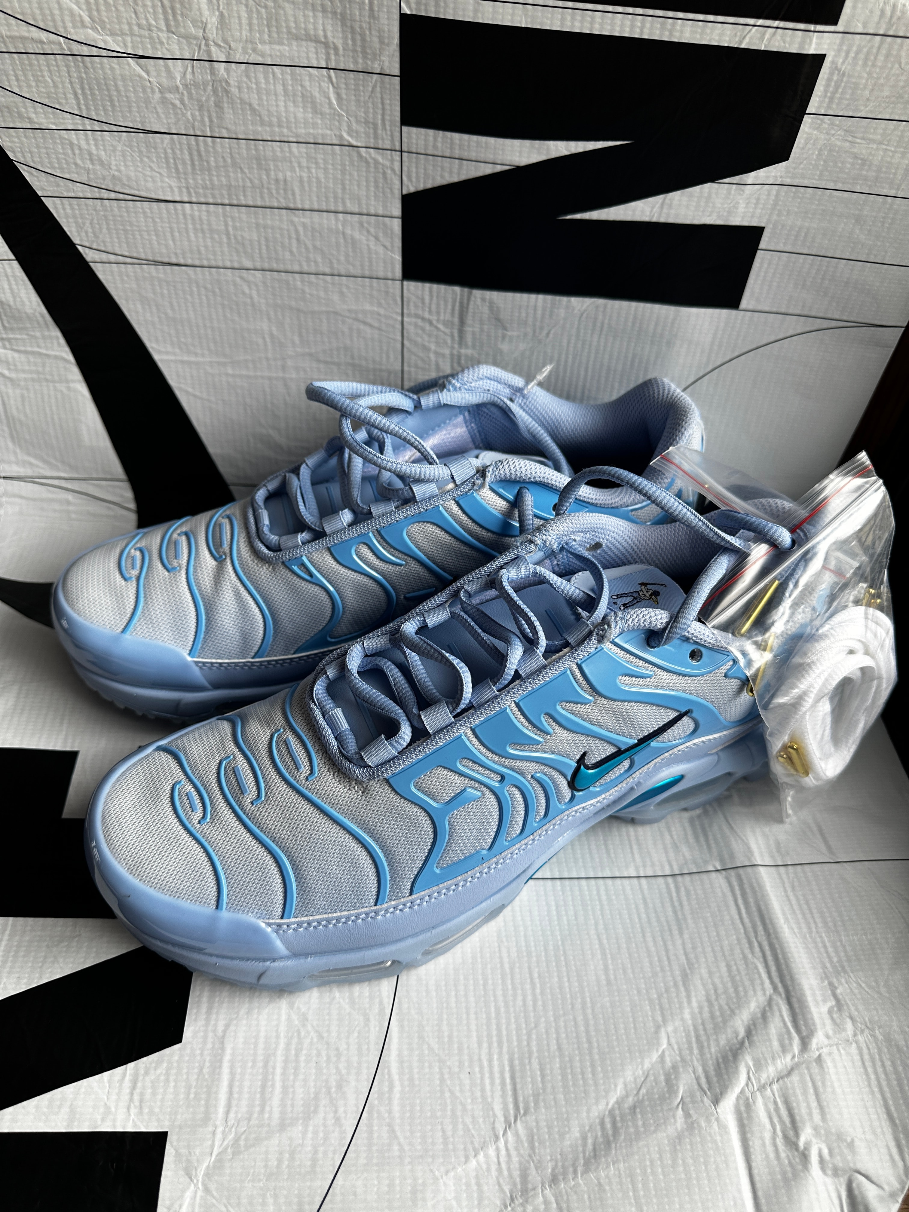 Eastside Golf × Nike Air Max Plus Golf NRG "Aluminum/University Blue"