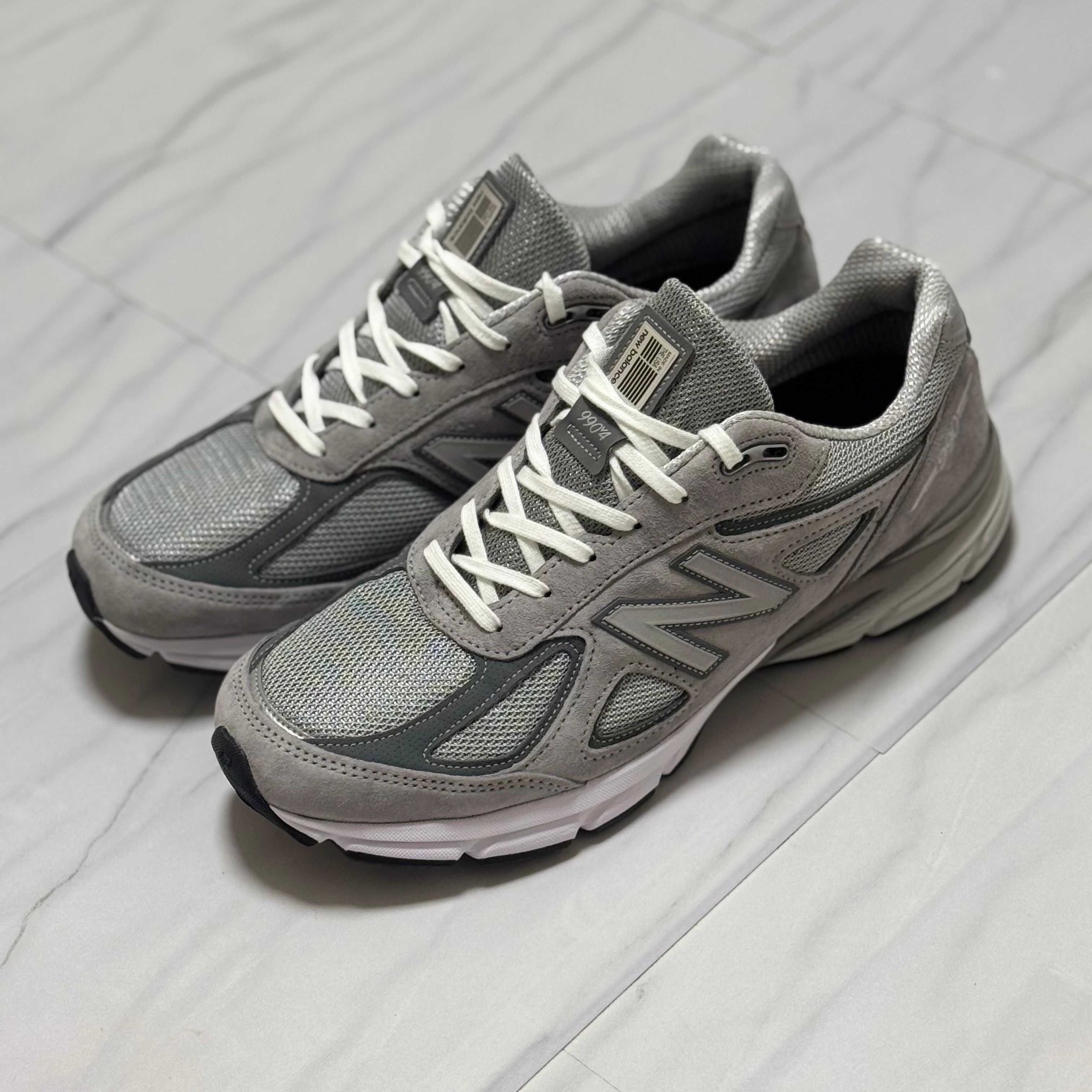 New Balance 990V4 "Grey Silver"