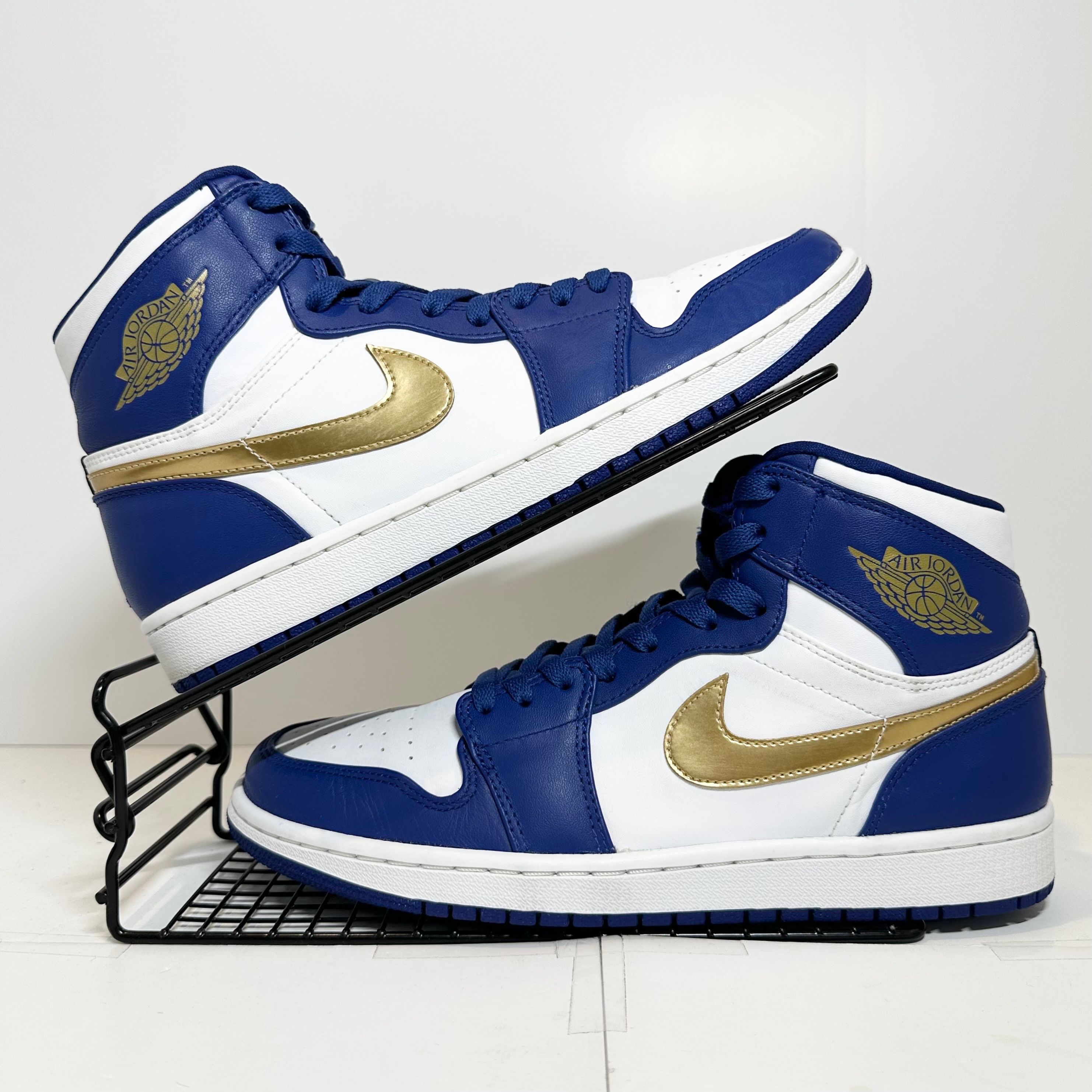 Nike Air Jordan 1 Retro High "Gold Medal"