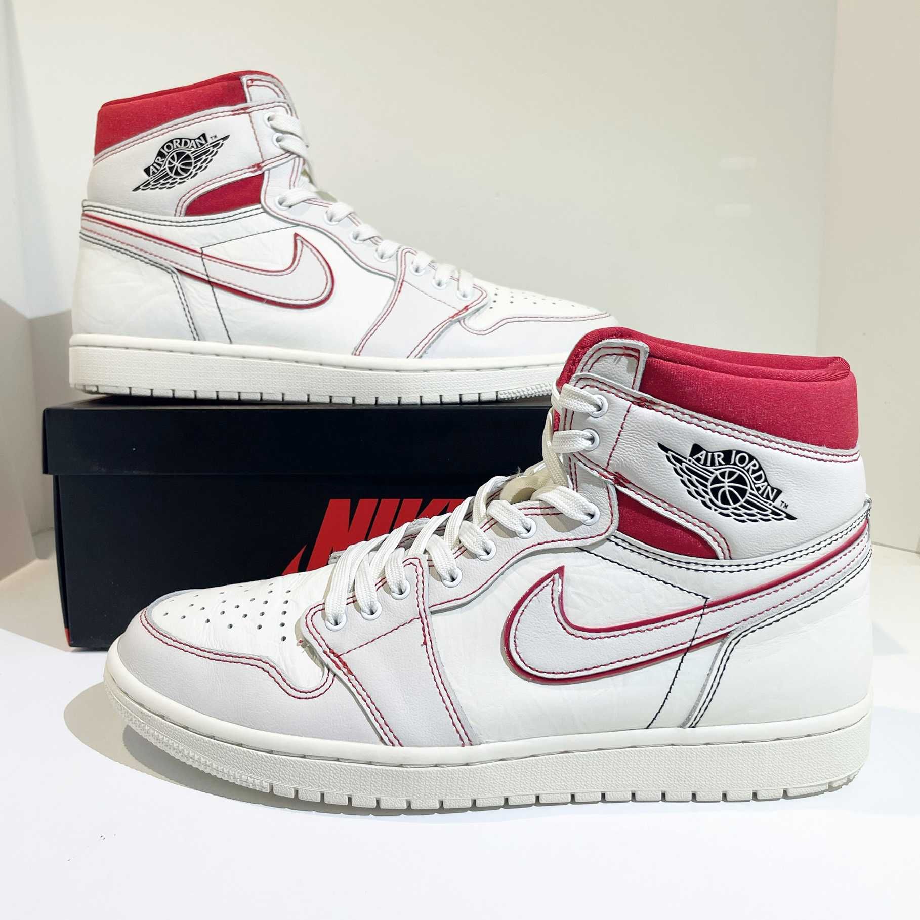 Nike Air Jordan 1 Retro High OG "Sail/University Red"     