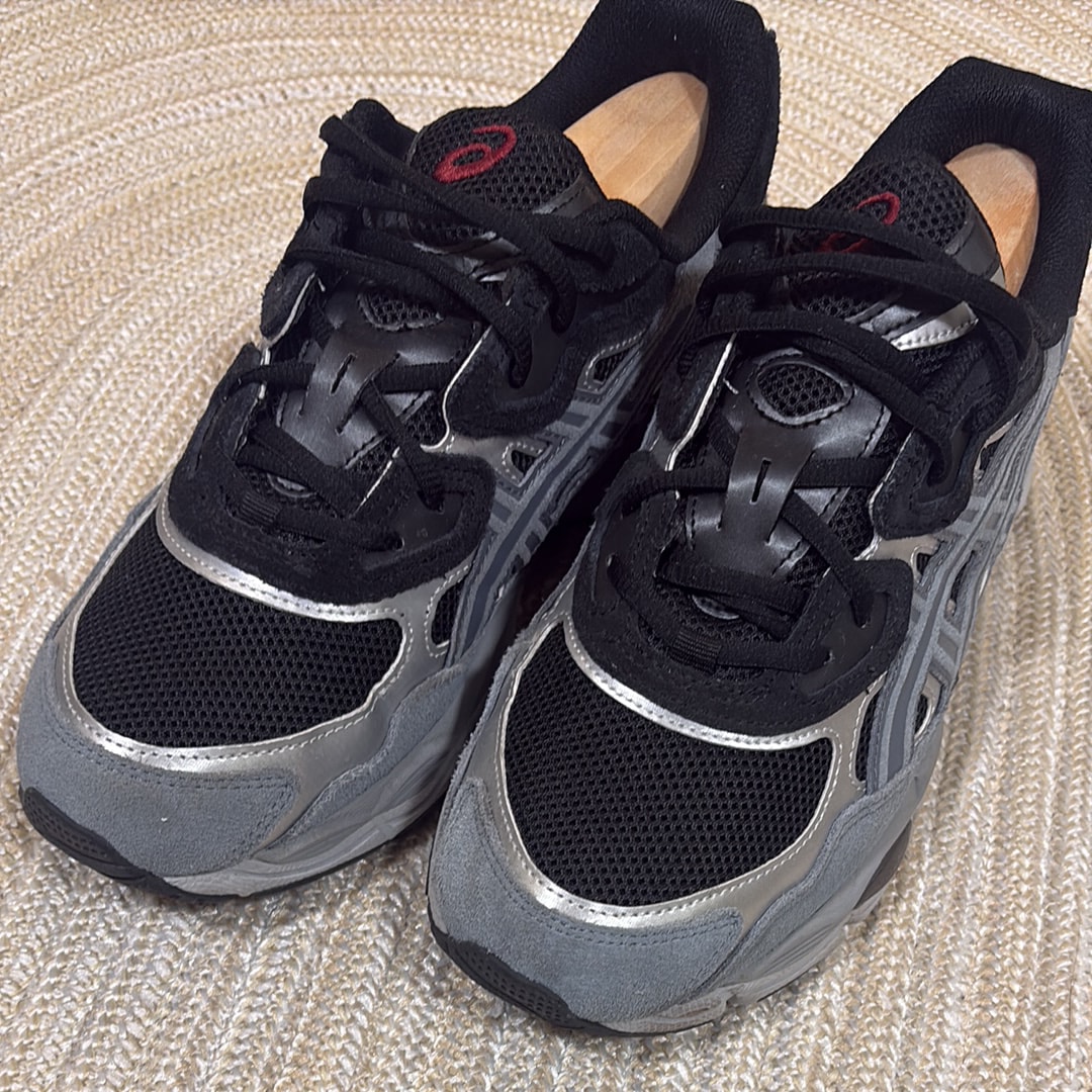 アシックス ゲルNYC "ブラック/フィヨルドグレー"