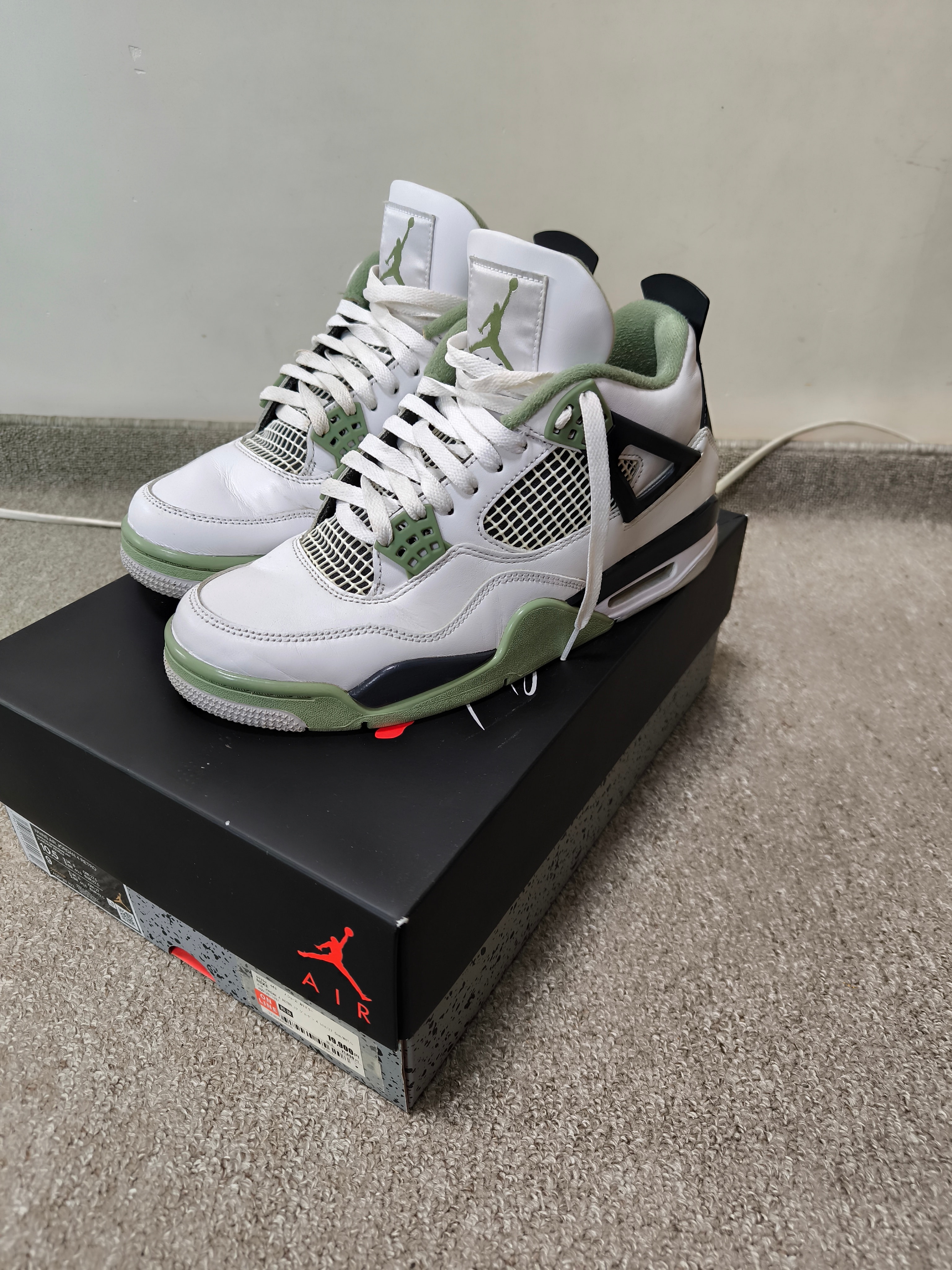 Nike Women's Air Jordan 4 "Oil Green"