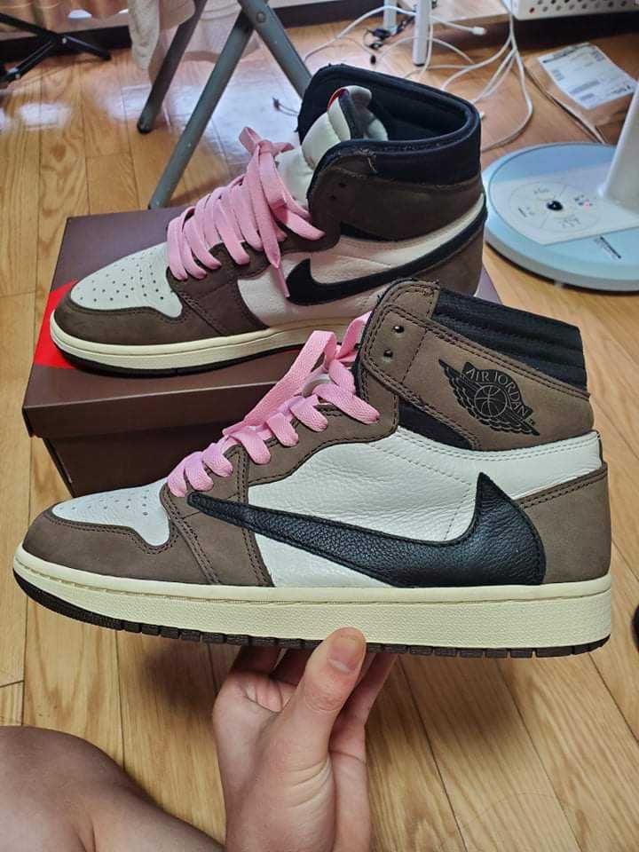 Travis Scott × Nike Air Jordan 1 Retro High OG TS SP "Sail/Dark Mocha"