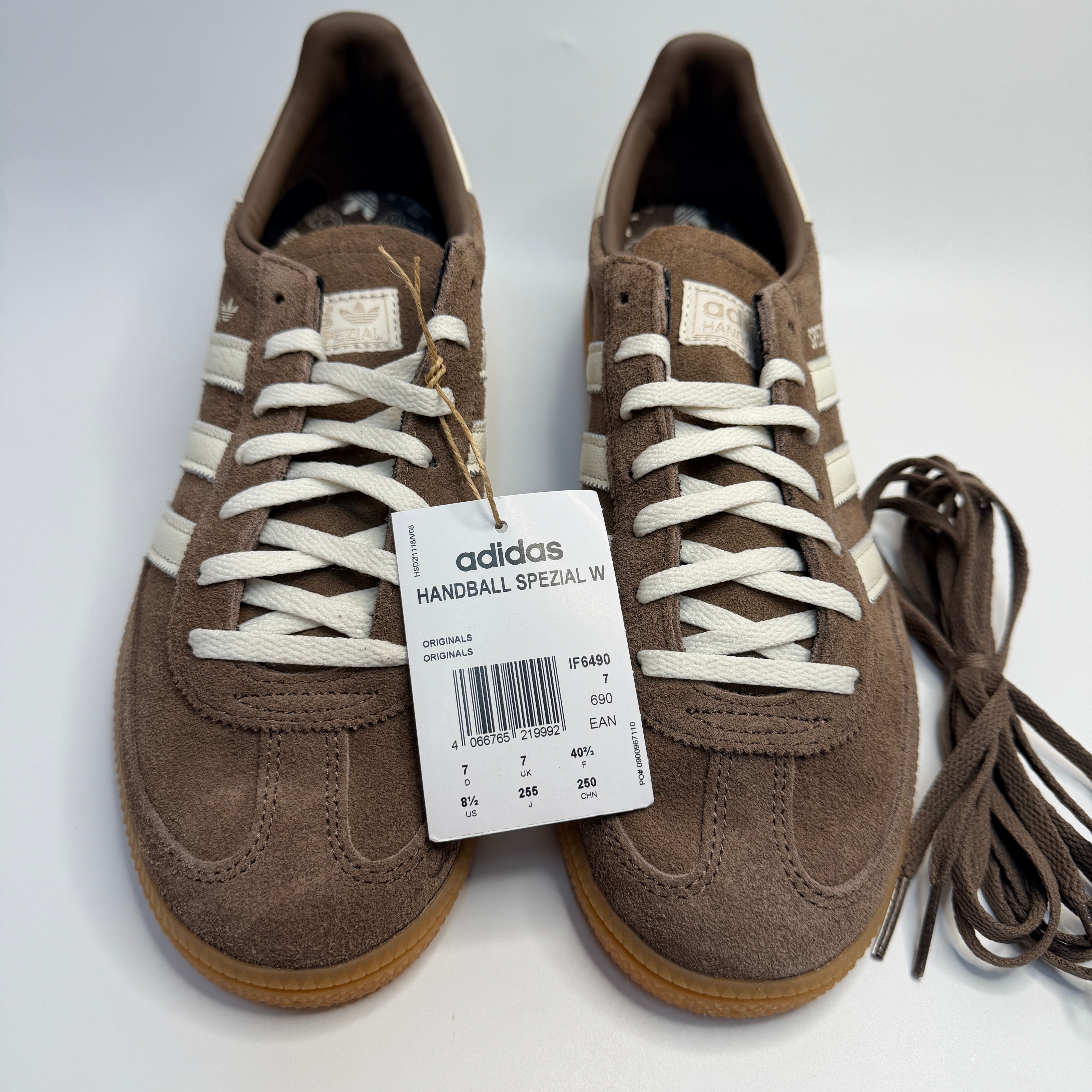 アディダス ウィメンズ ハンドボール スペツィアル "アースストレータ/オフホワイト/ガム"