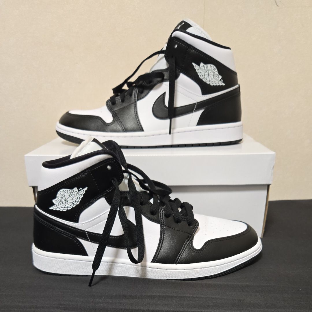 Nike Women's Air Jordan 1 Mid "Black/White"