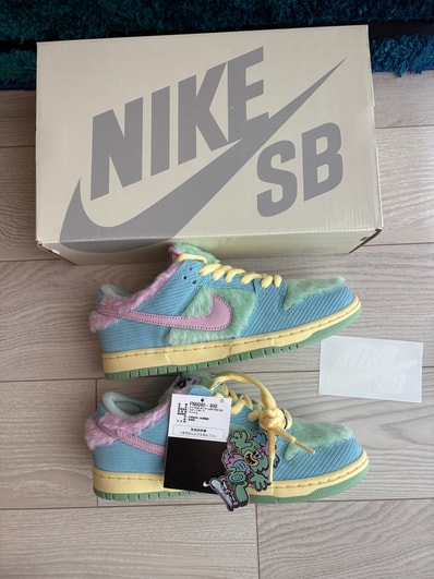VERDY × Nike SB Dunk Low Pro QS "Visty/Blue Gaze and Enamel Green"