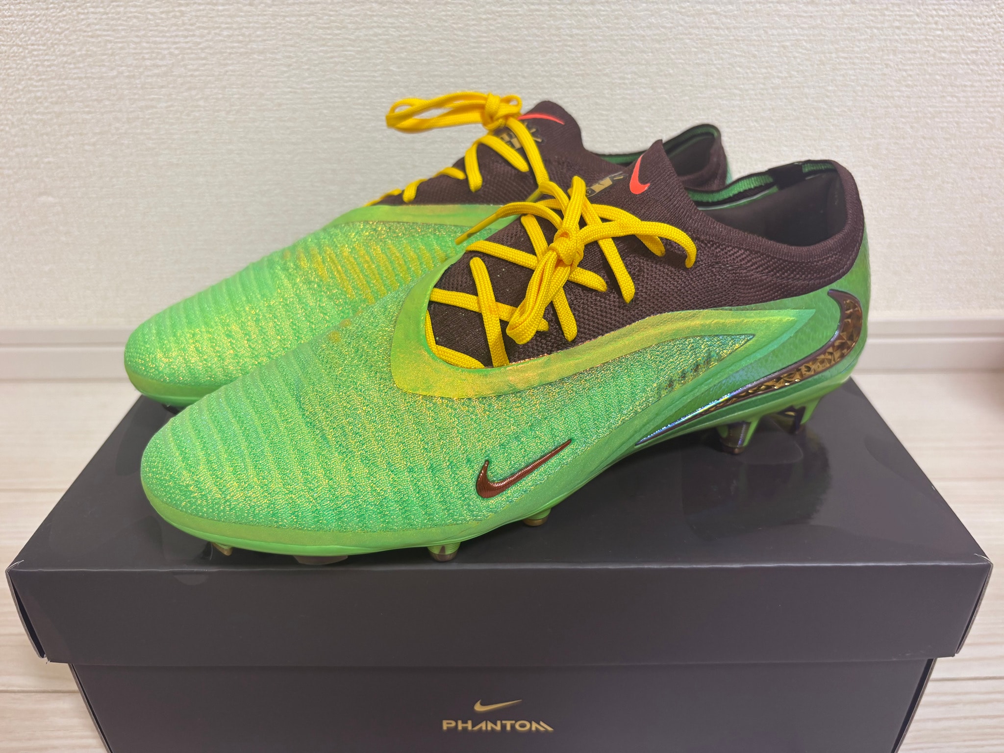 Travis Scott Cactus Jack × Nike Phantom 6 Low Elite FG "Earth/Metallic Gold"