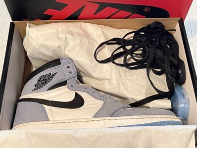 Nike Air Jordan 1 High OG "University Blue"