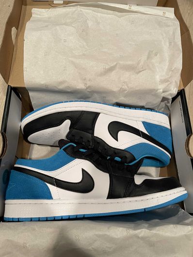 Nike Air Jordan 1 Low SE "Black/Laser Blue/White"