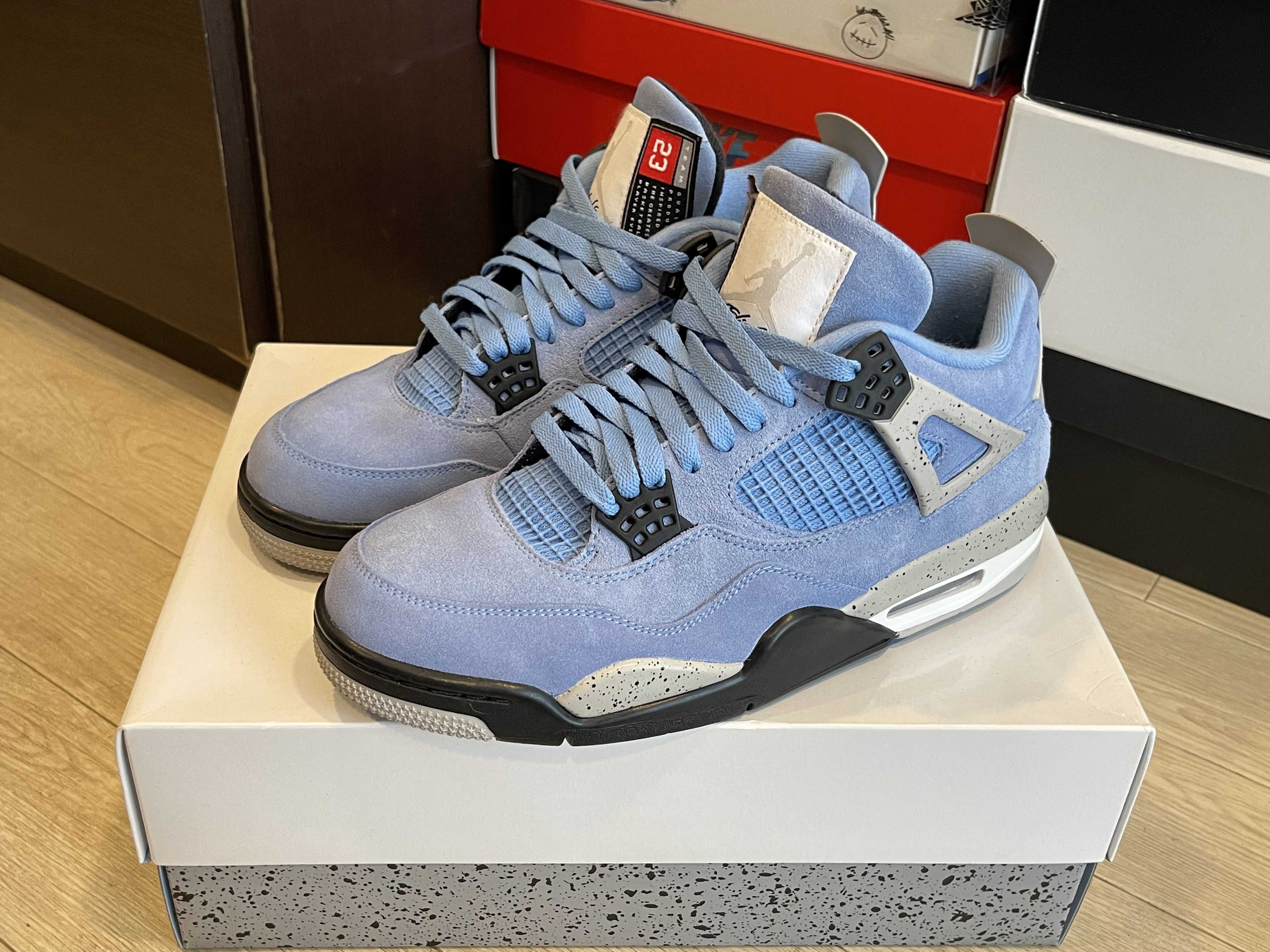 Nike Air Jordan 4 "University Blue"
