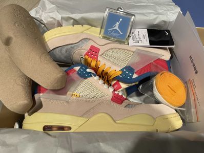 UNION × Nike Air Jordan 4 SP "Guava Ice/Light Fusion Red"