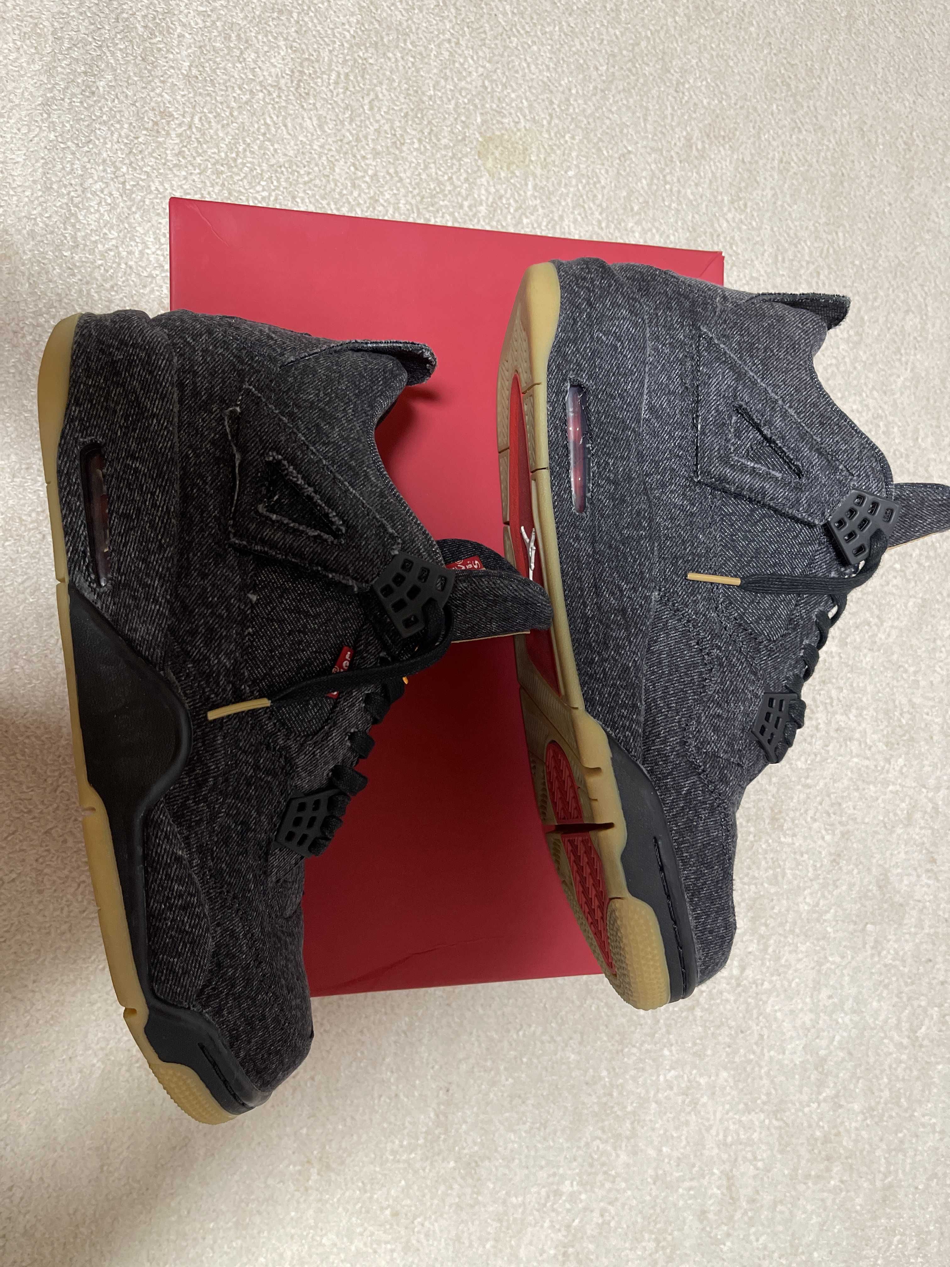 Nike × Levi's Air Jordan 4 "Black Denim" (Tag: LEVIS®)
