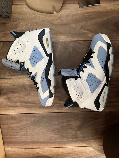 Nike Air Jordan 6 "UNC"