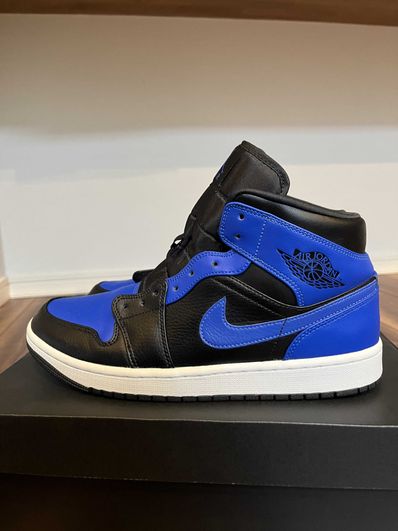 Nike Air Jordan 1 Mid "Hyper Royal"