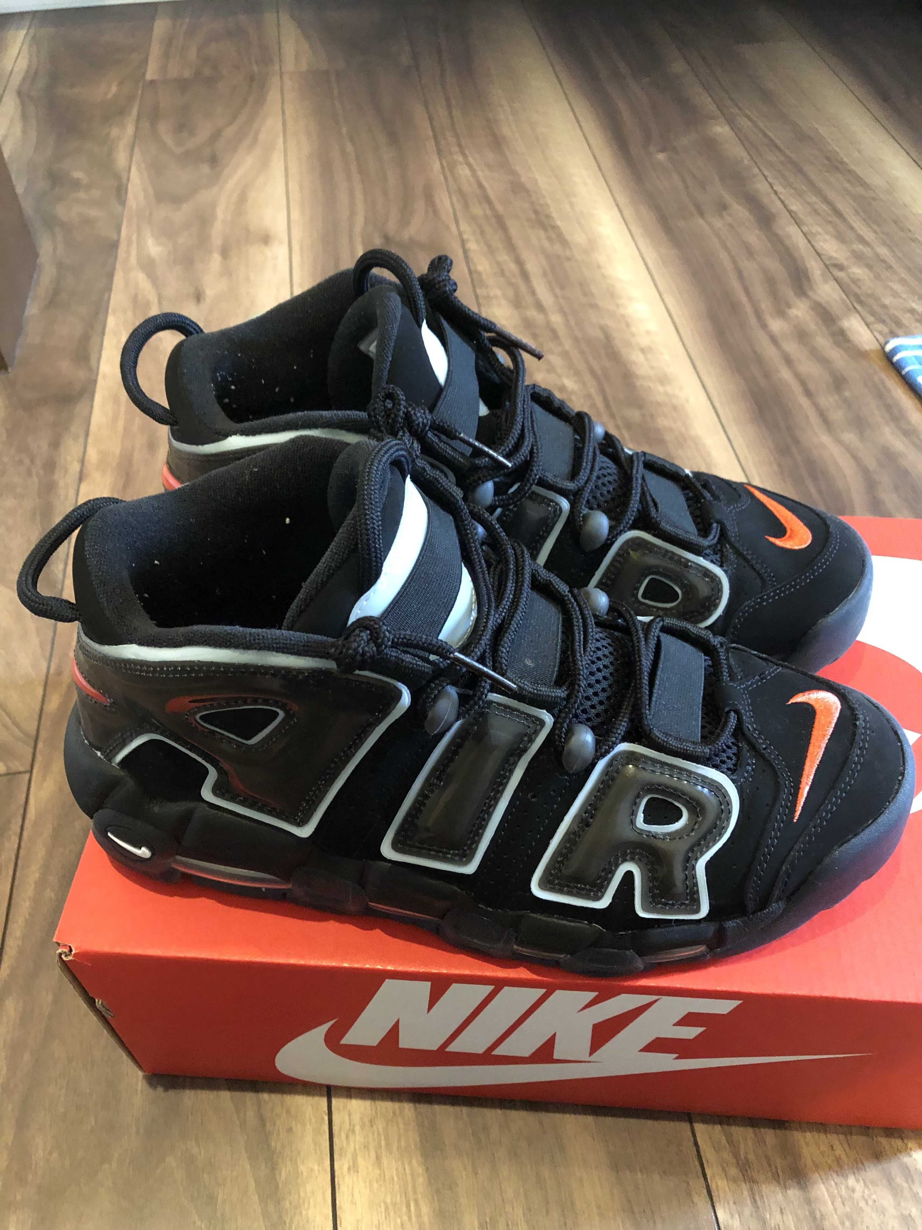 Nike Air More Uptempo "Made You Look"