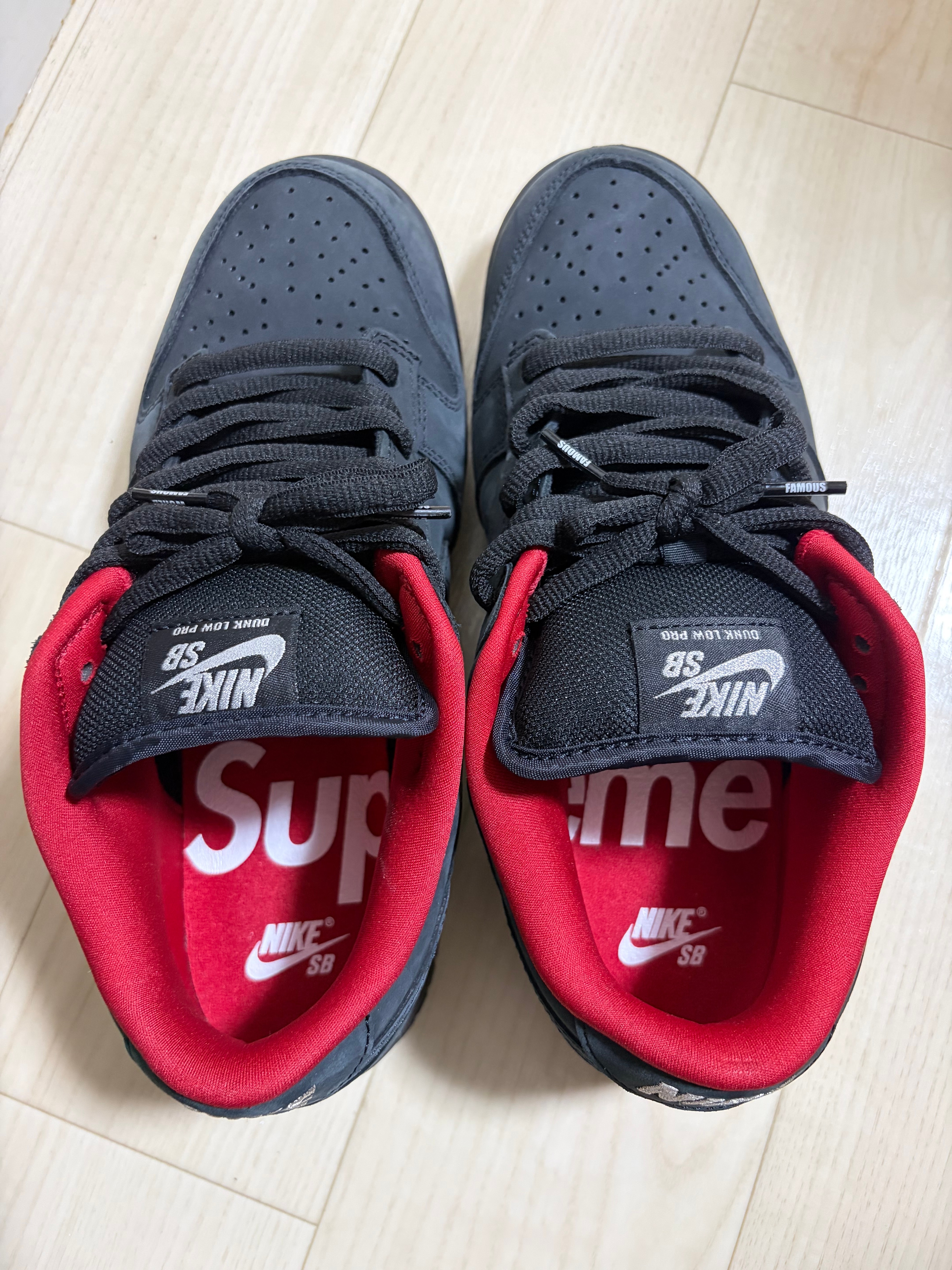 Supreme × Nike SB Dunk Low "Black" (25FW Week2)