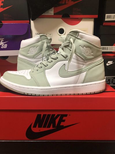 Nike Women's Air Jordan 1 High OG "Seafoam"