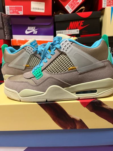 UNION × Nike Air Jordan 4 SP "Taupe Haze"