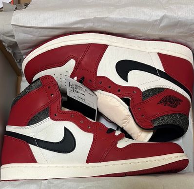 Nike Air Jordan 1 High OG "Lost & Found/Chicago"