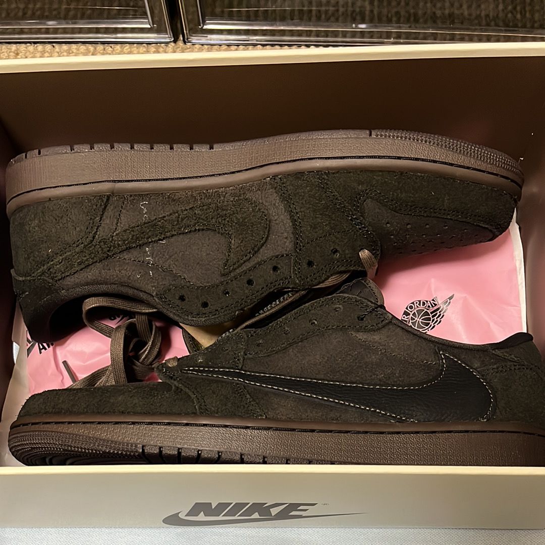 Travis Scott × Nike Air Jordan 1 Low OG SP "Velvet Brown and Dark Mocha"