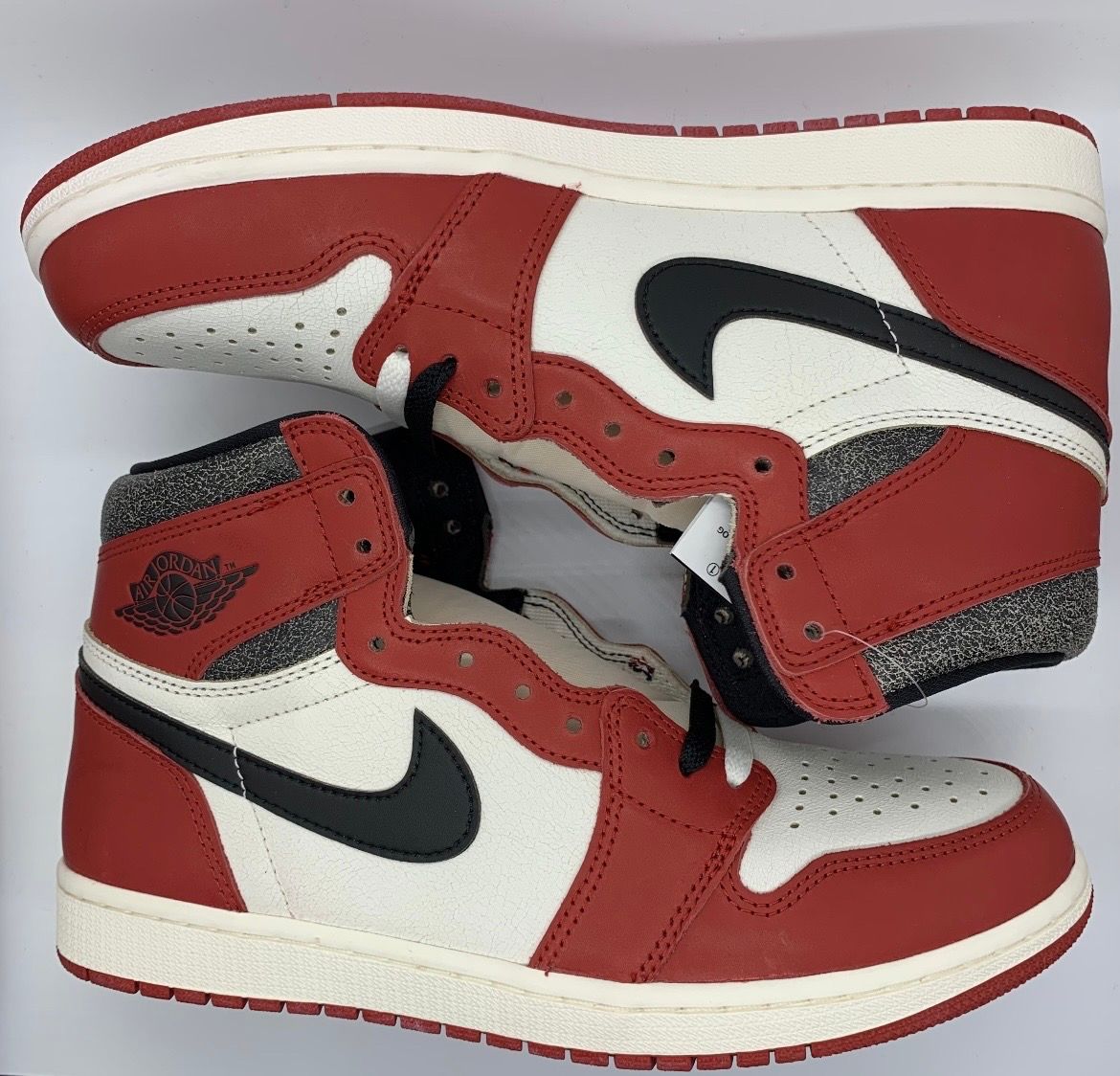 Nike Air Jordan 1 High OG "Lost & Found/Chicago"