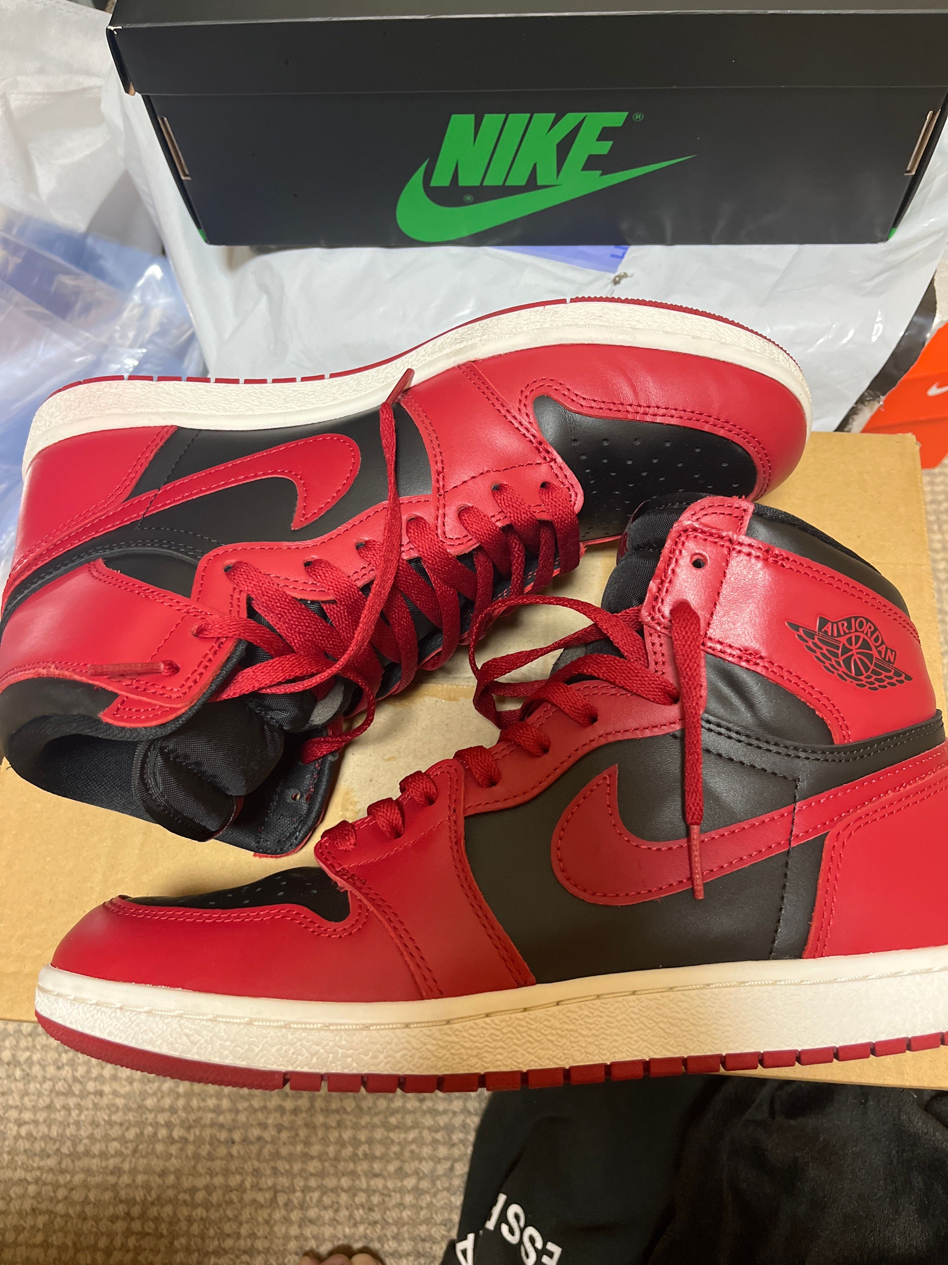 Nike Air Jordan 1 High ’85 "Varsity Red"