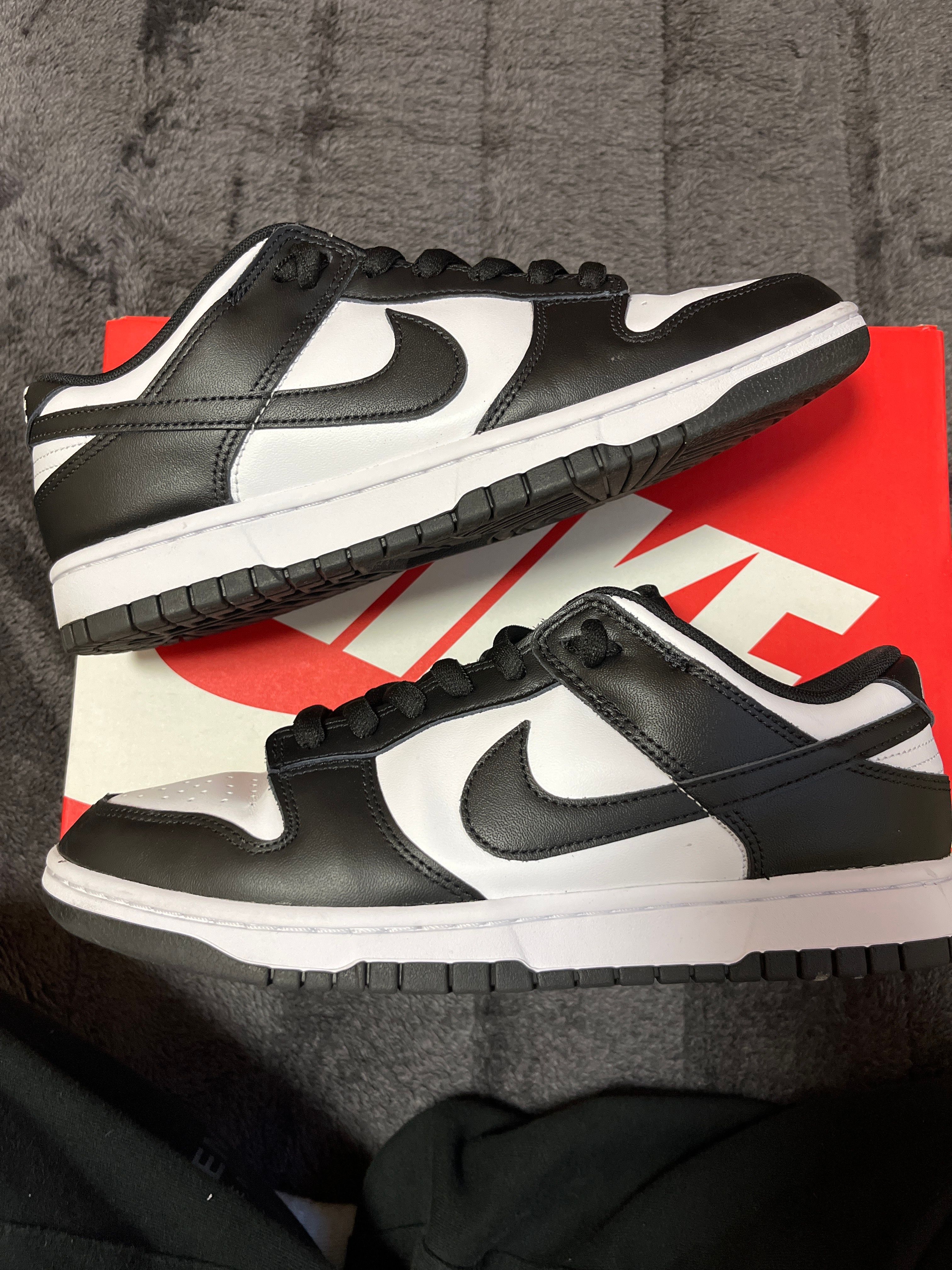 Nike Dunk Low Retro "Panda/White/Black"