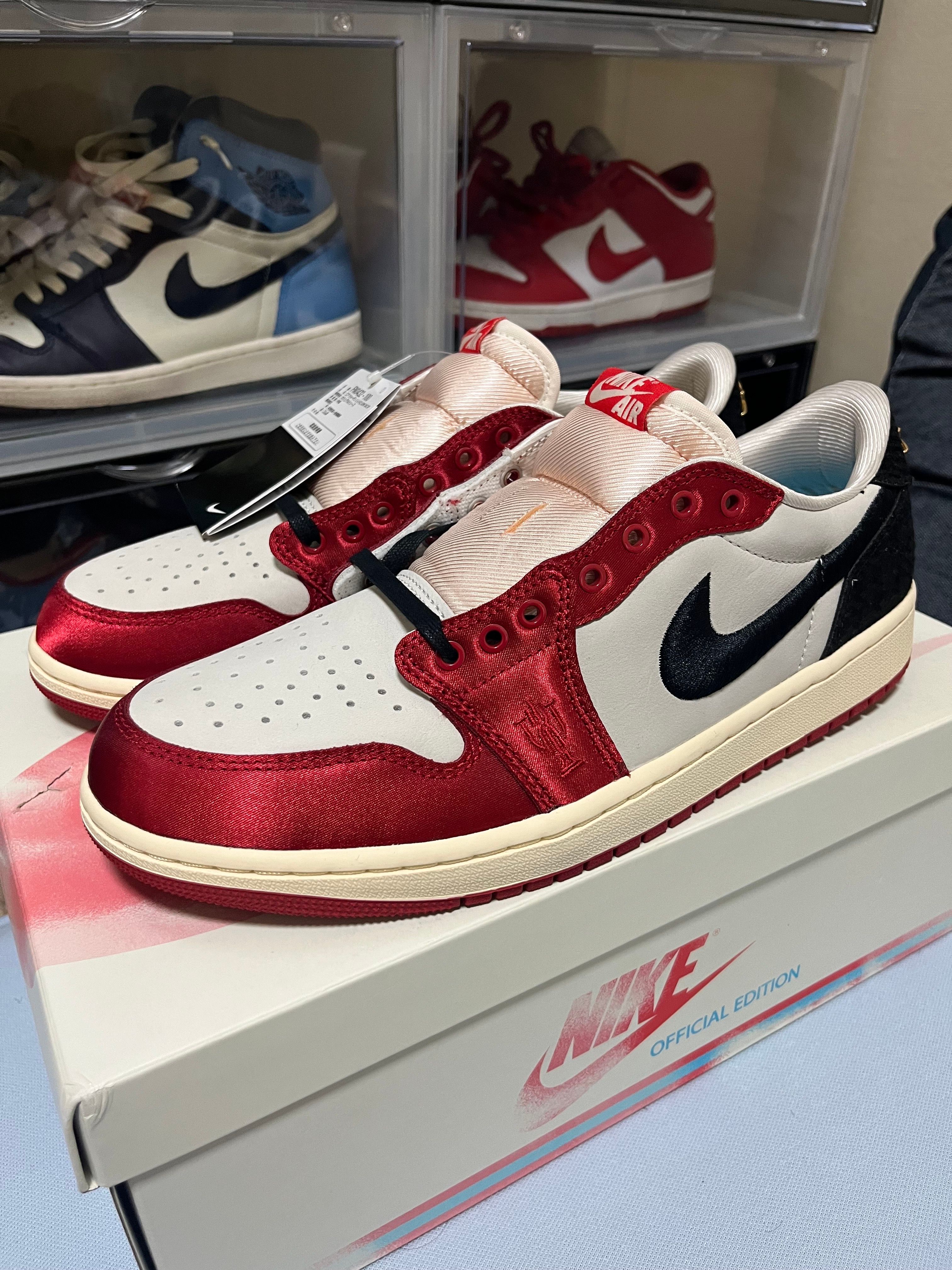 Trophy Room × Nike Air Jordan 1 Low OG "Sail and Varsity Red"