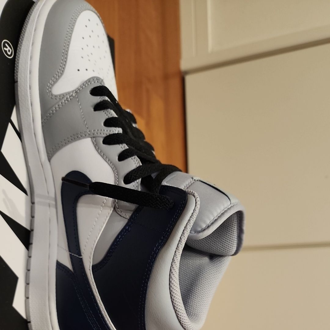 Nike Air Jordan 1 Mid "White/Wolf Grey/Midnight Navy"