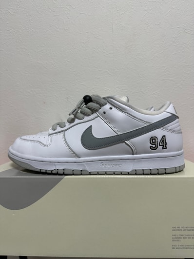 Supreme × Nike SB Dunk Low "White/Metallic Silver" (25FW Week2)