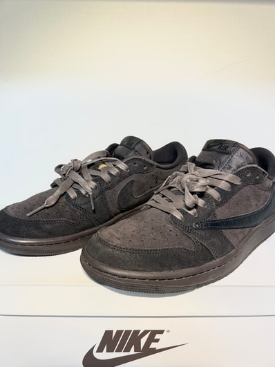 Travis Scott × Nike Air Jordan 1 Low OG SP "Velvet Brown and Dark Mocha"