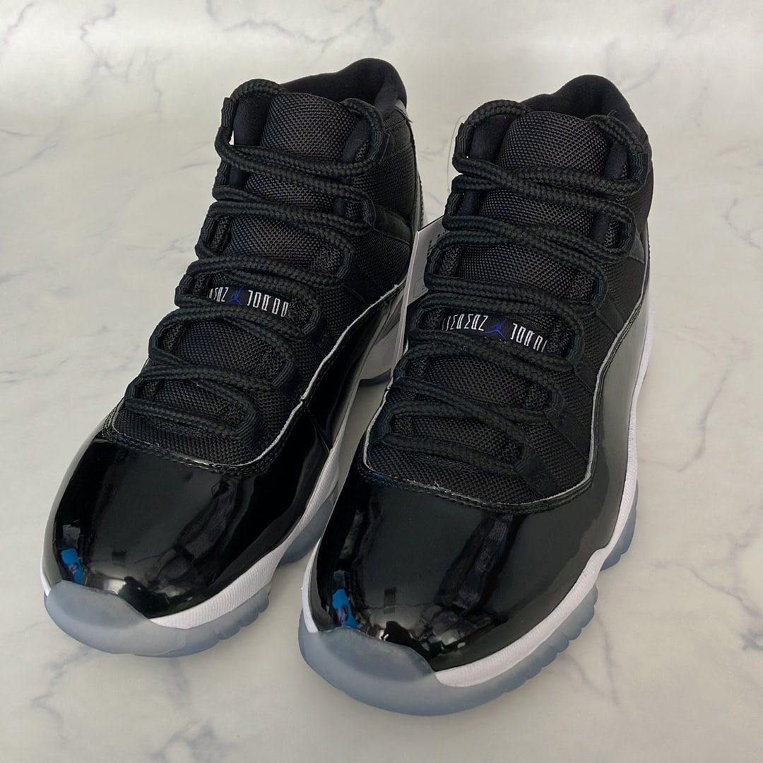 Nike Air Jordan 11 Retro "Space Jam" (2016)