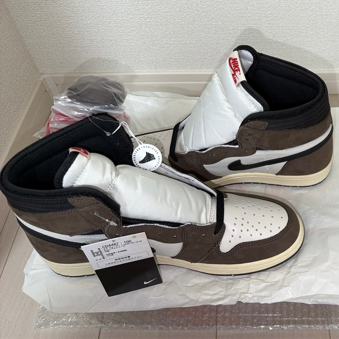 Travis Scott × Nike Air Jordan 1 Retro High OG TS SP "Sail/Dark Mocha"