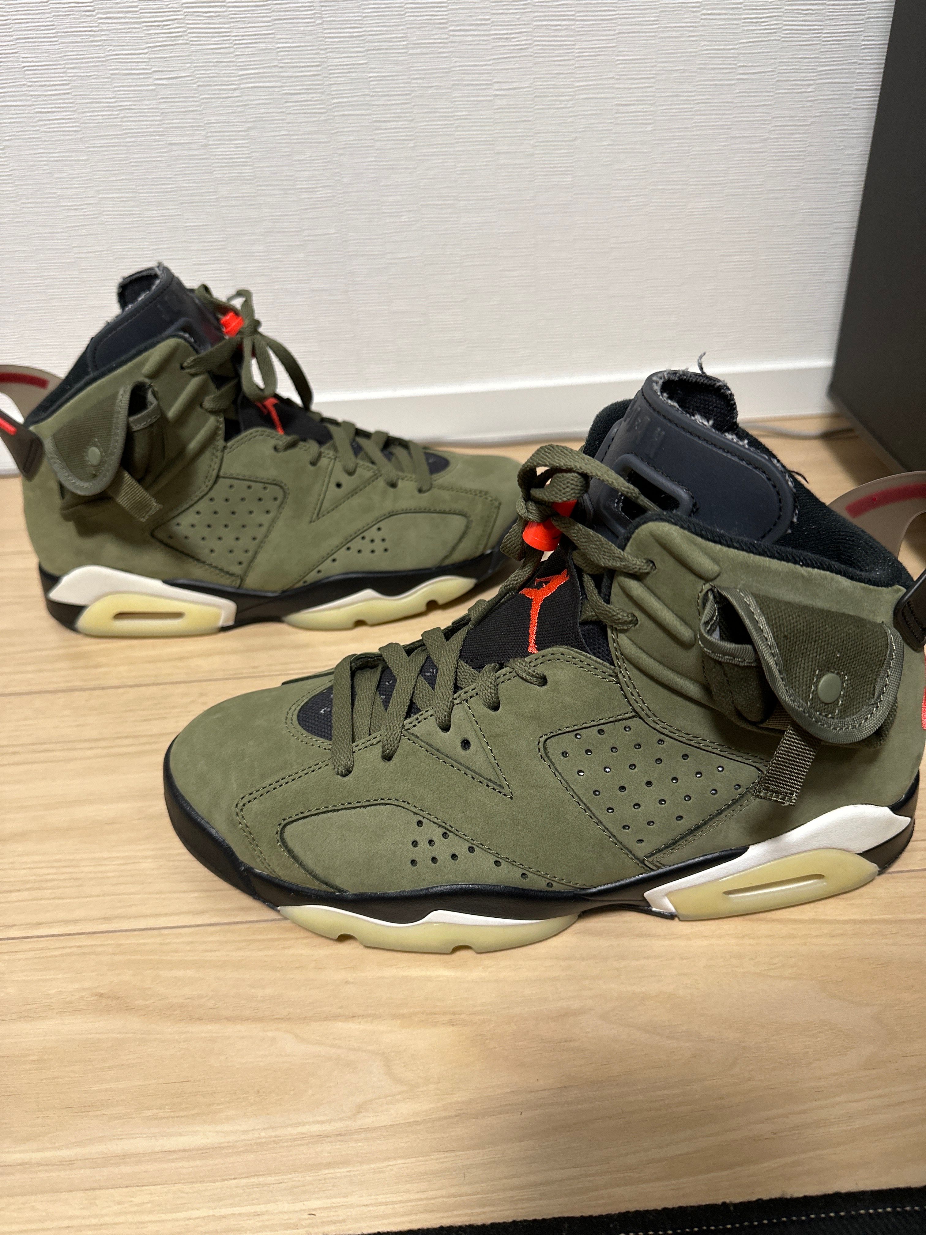 Travis Scott × Nike Air Jordan 6 Retro "Medium Olive"