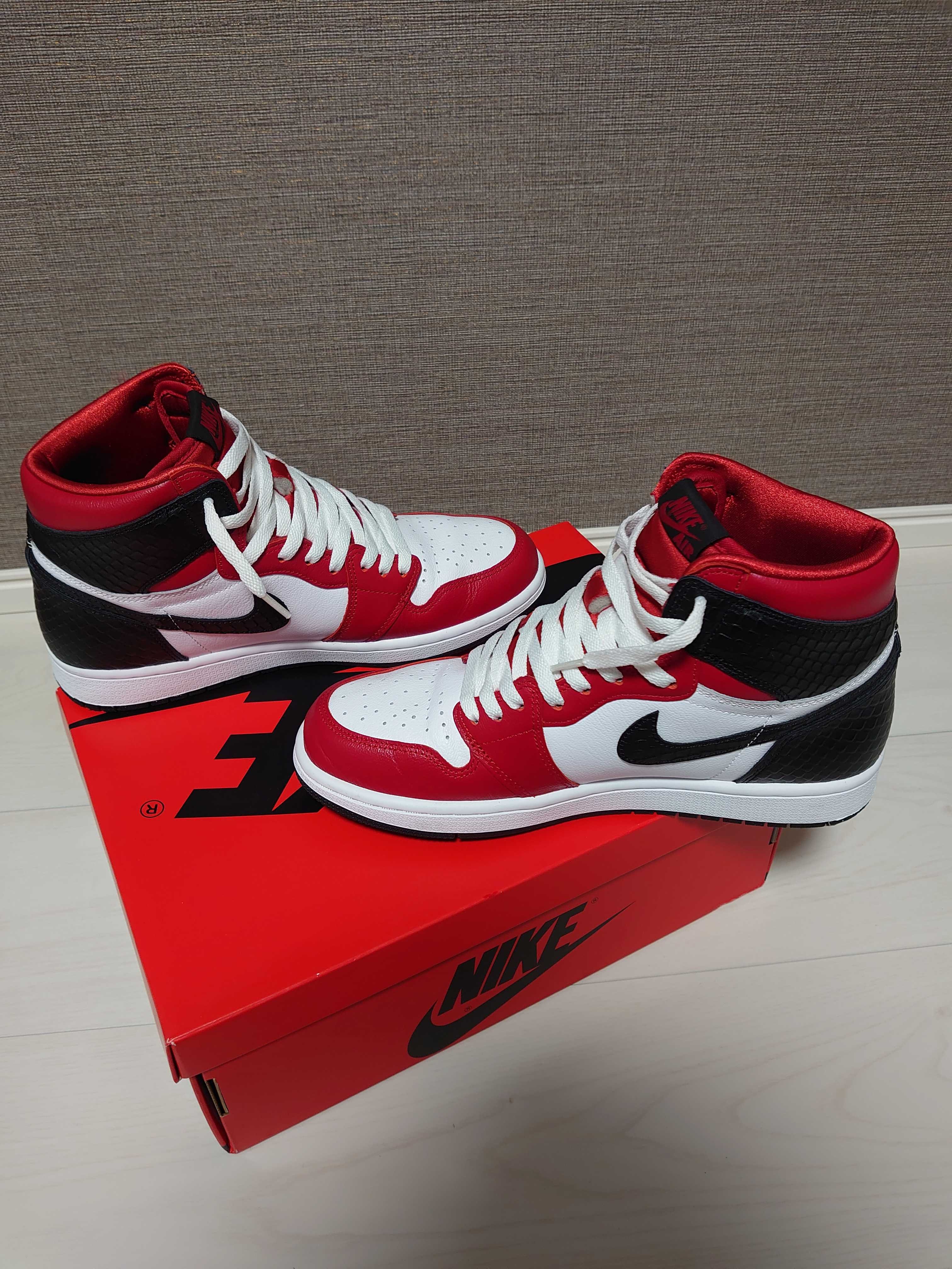Nike Women's Air Jordan 1 High OG "Satin Red"