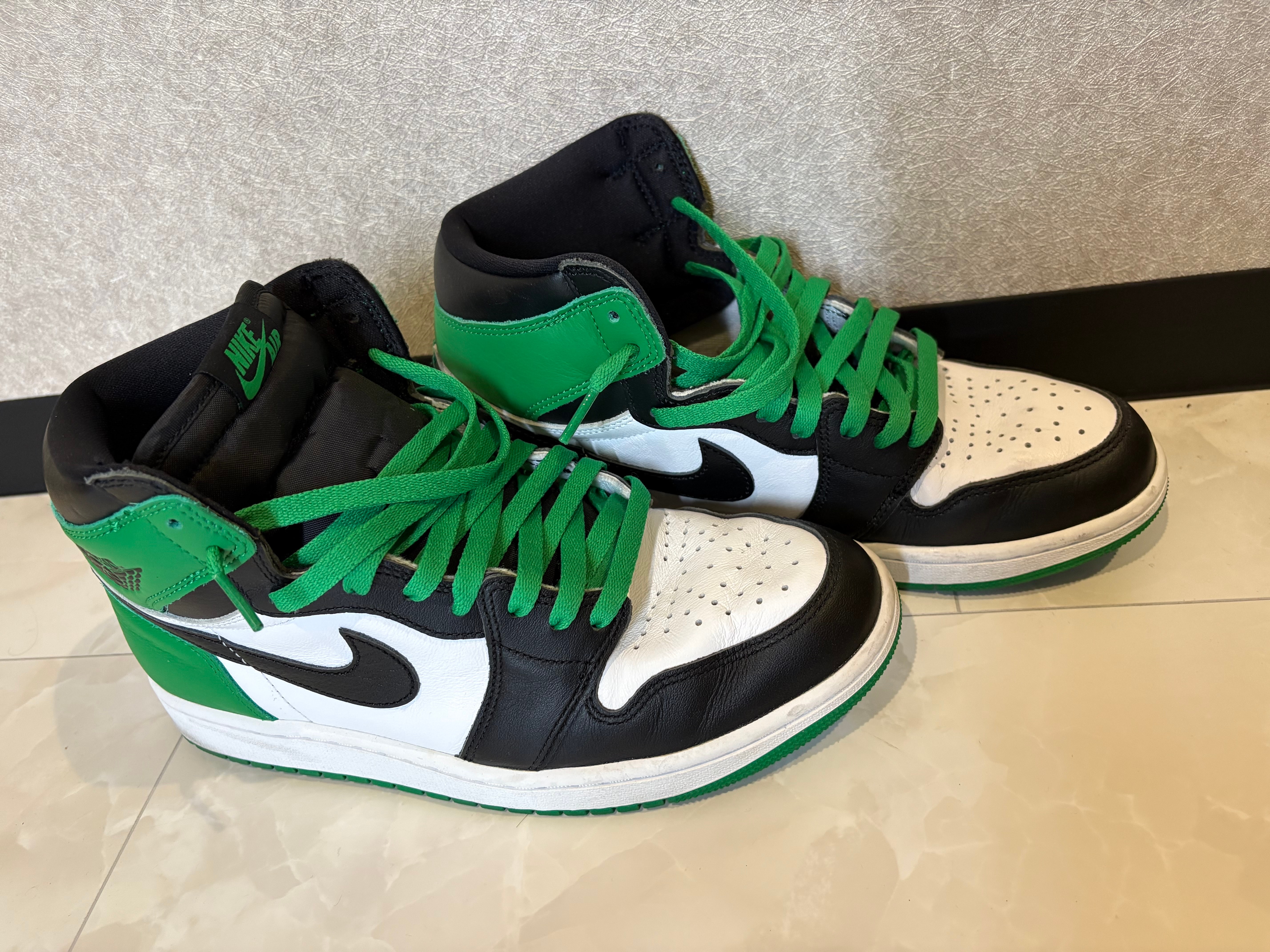 Nike Air Jordan 1 Retro High OG "Celtics/Black and Lucky Green" (2023)