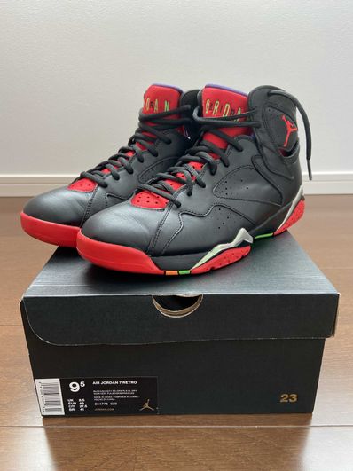 NIKE AIR JORDAN 7 RETRO MARVIN THE MARTIAN