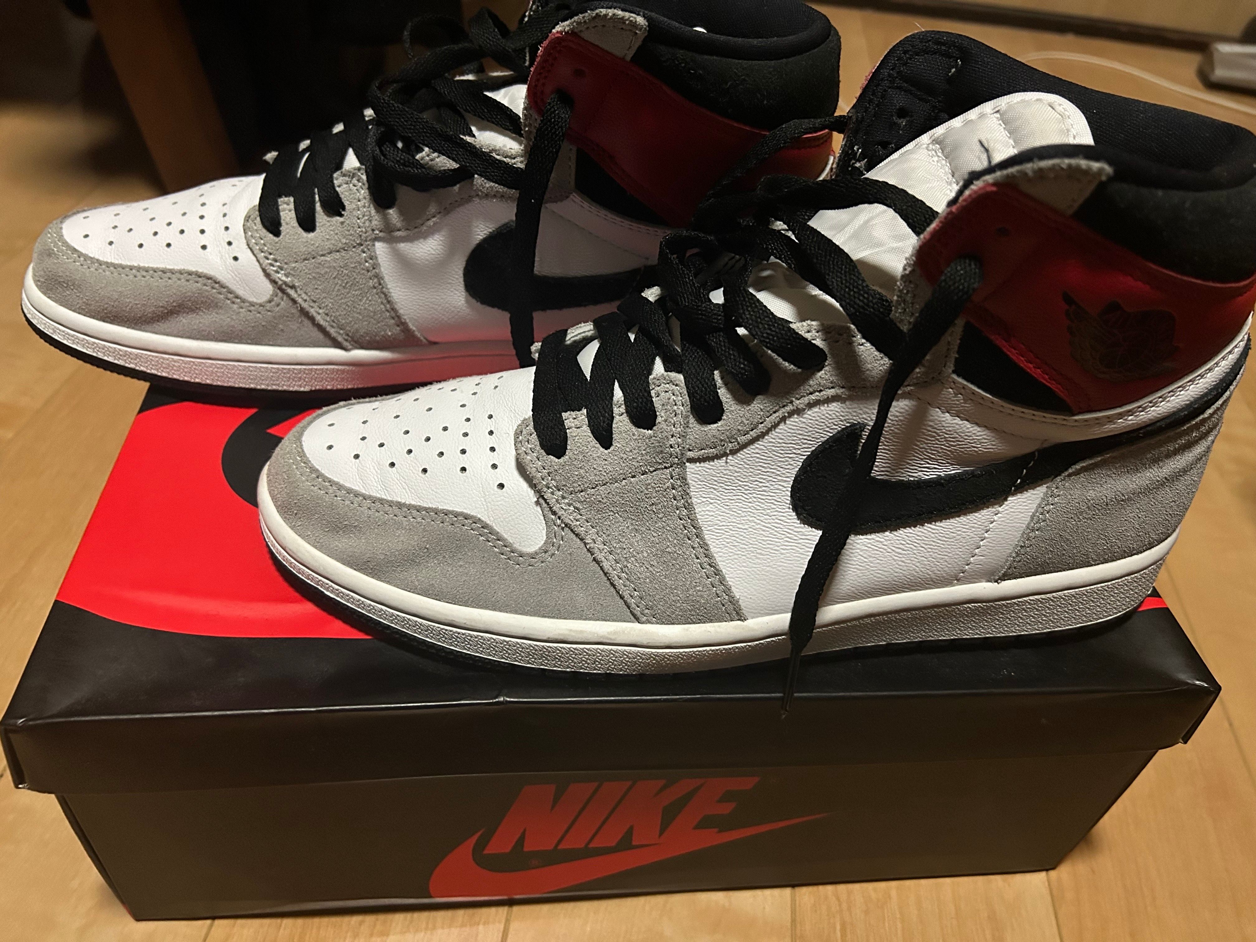 Nike Air Jordan 1 High OG "White/Black/Light Smoke Grey"