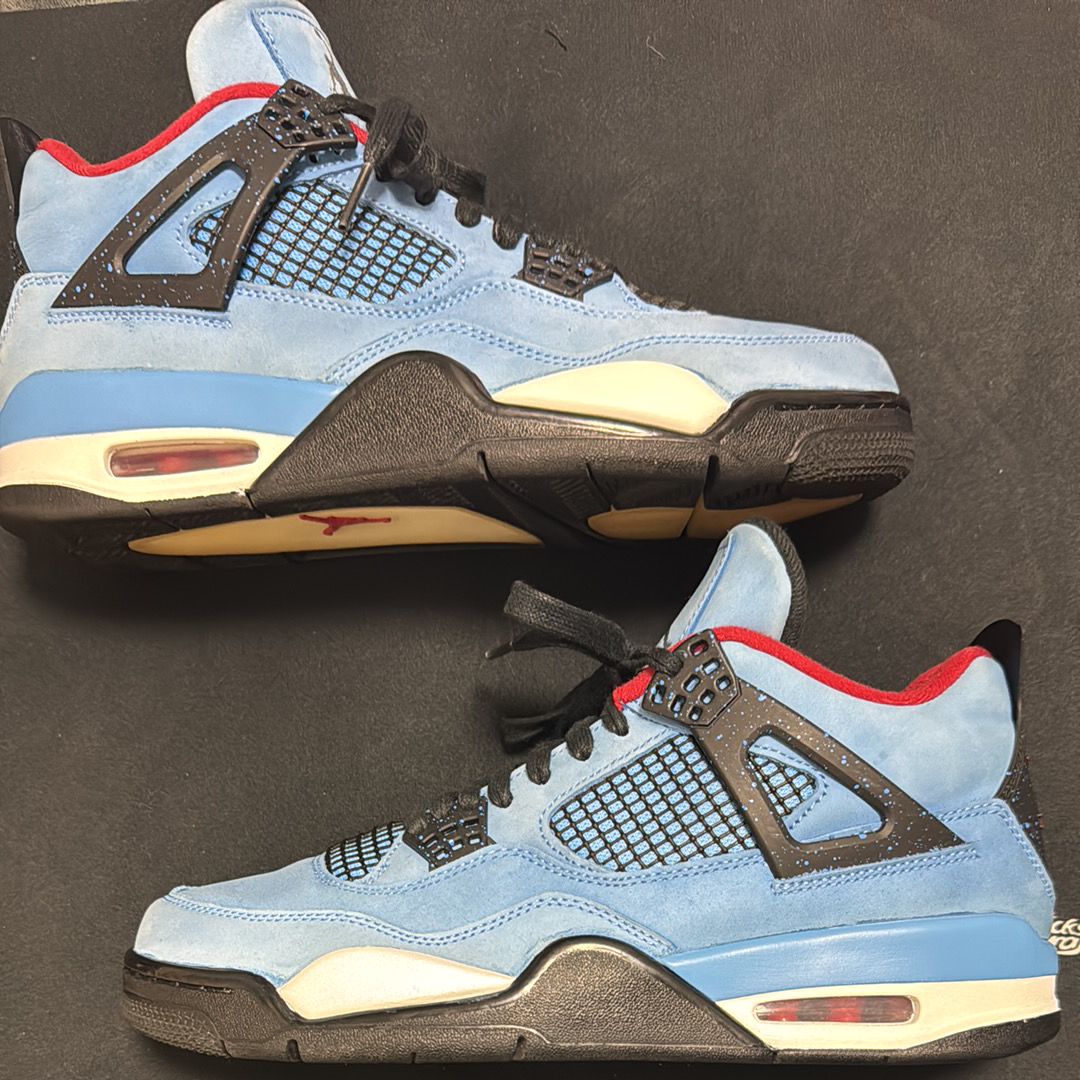 Travis Scott × Nike Air Jordan 4 Retro Cactus Jack "University Blue"