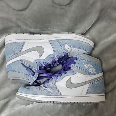 Nike Air Jordan 1 High OG "Hyper Royal"