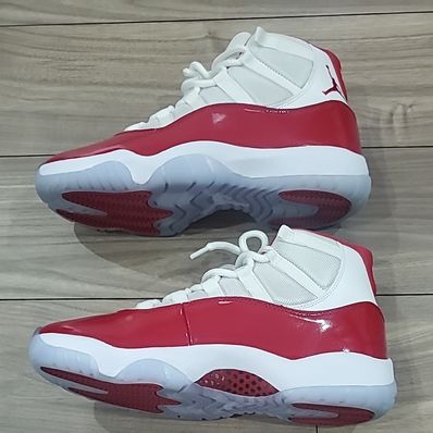 Nike Air Jordan 11 "Varsity Red"