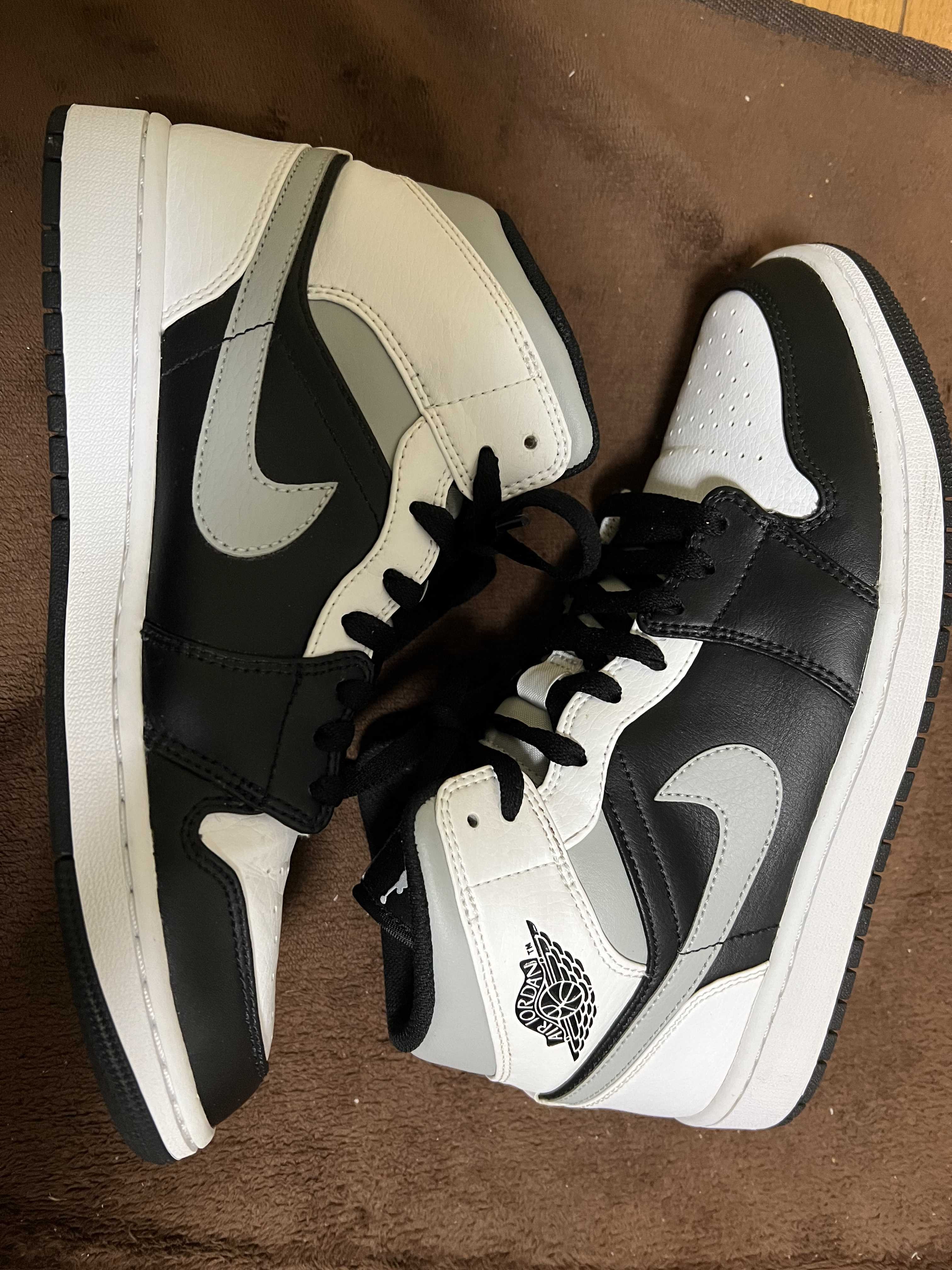 NIKE AIR JORDAN 1 MID "WHITE SHADOW"