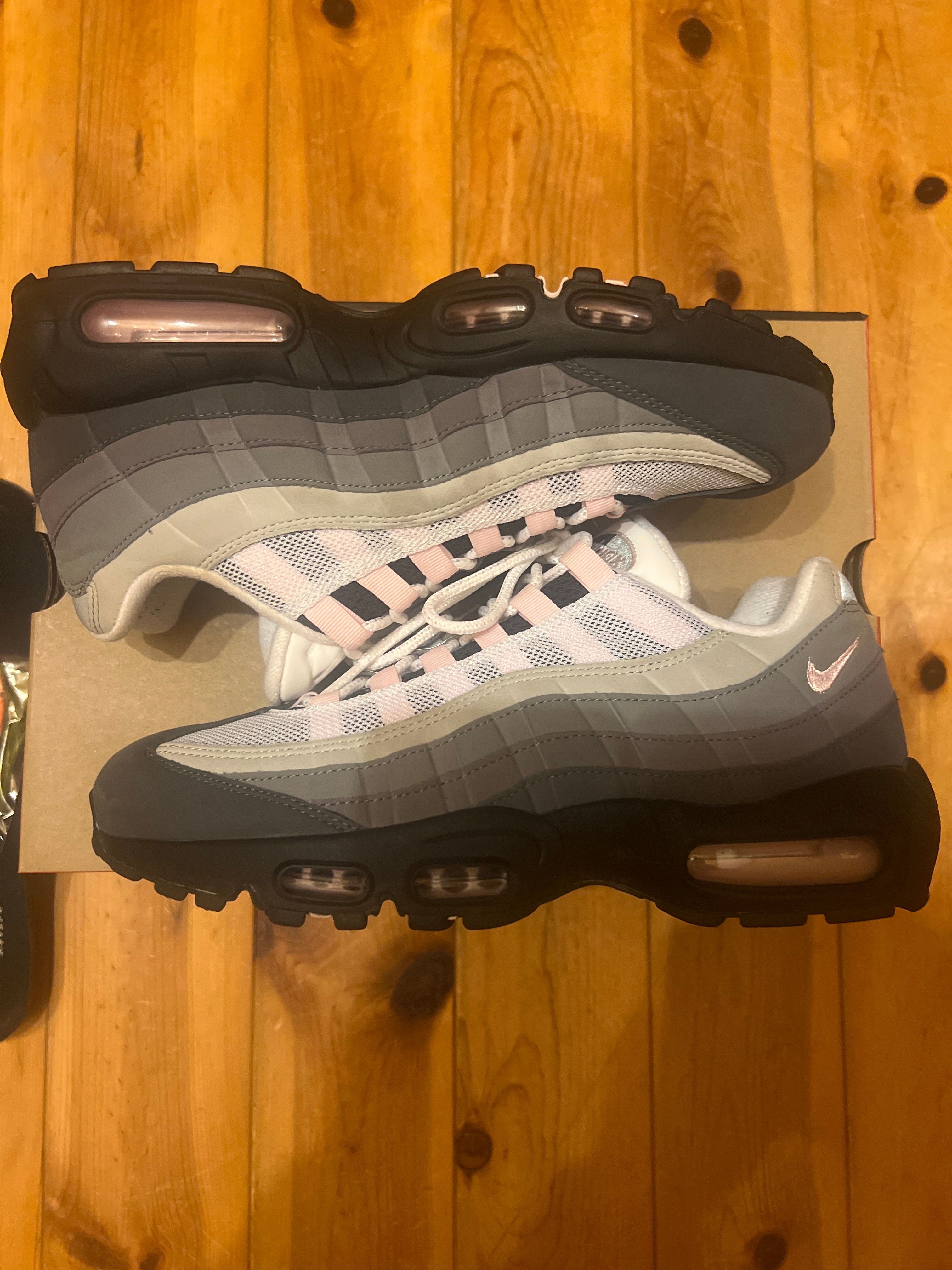 Nike Air Max 95 "Gunsmoke/Pink Foam"