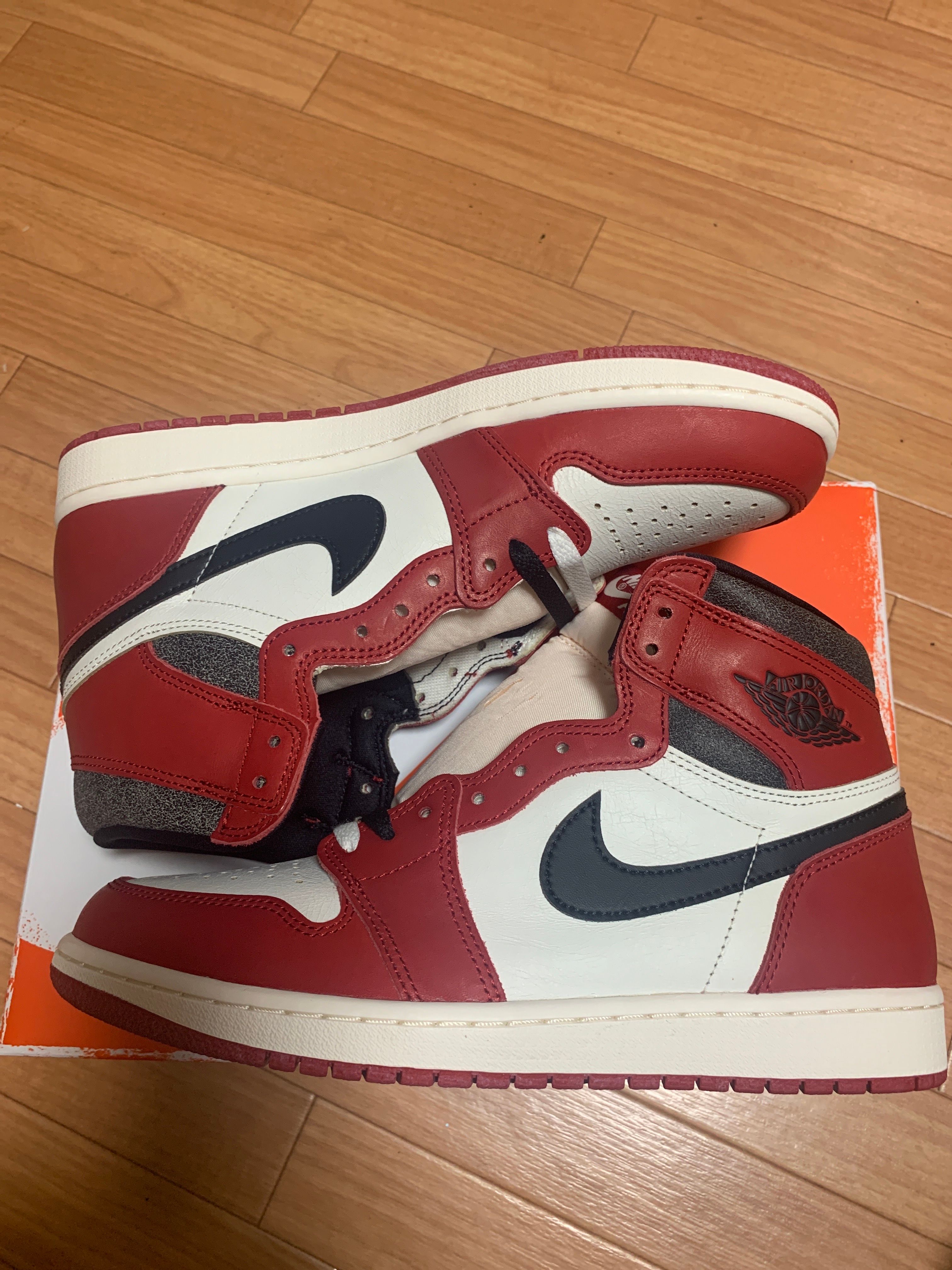 Nike Air Jordan 1 High OG "Lost & Found/Chicago"