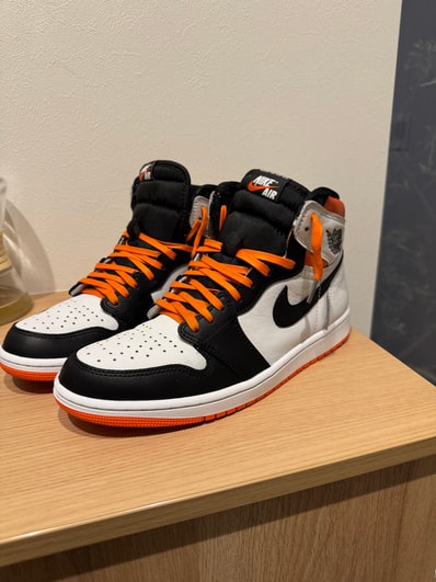 Nike Air Jordan 1 Retro High OG "Electro Orange"